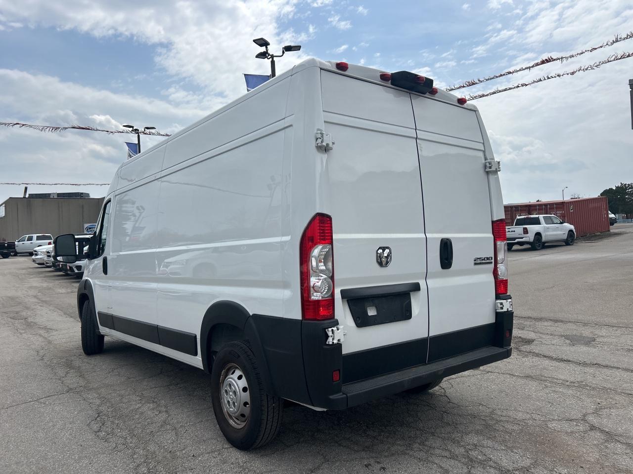 2023 RAM ProMaster Cargo Van 159 WB High Roof w/Partition, Bucket Seats, Walls Photo