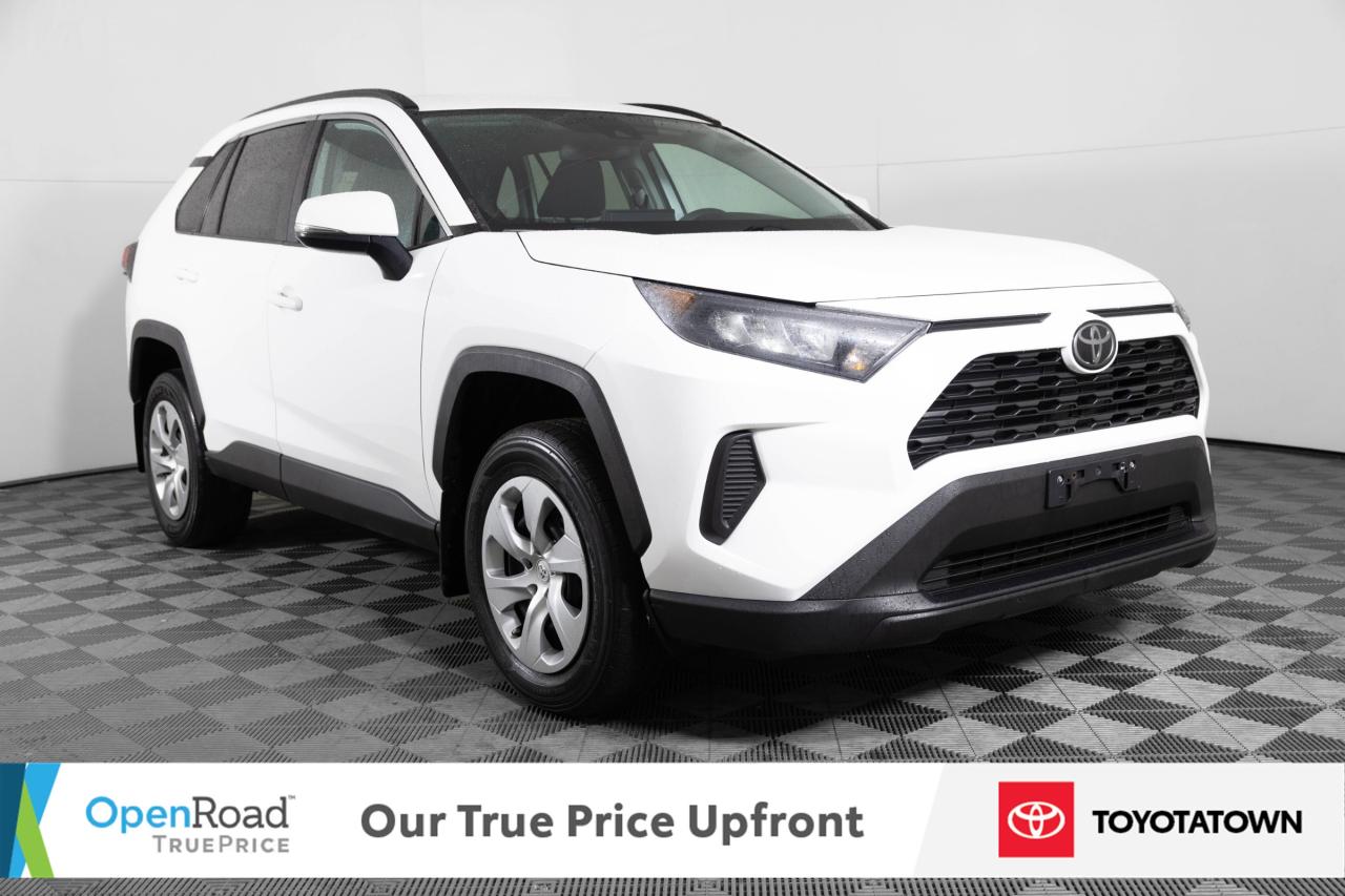 2020 Toyota RAV4 LE! ACCIDENT FREE! ELIGIBLE FOR OPEN ROAD LEASING! Photo
