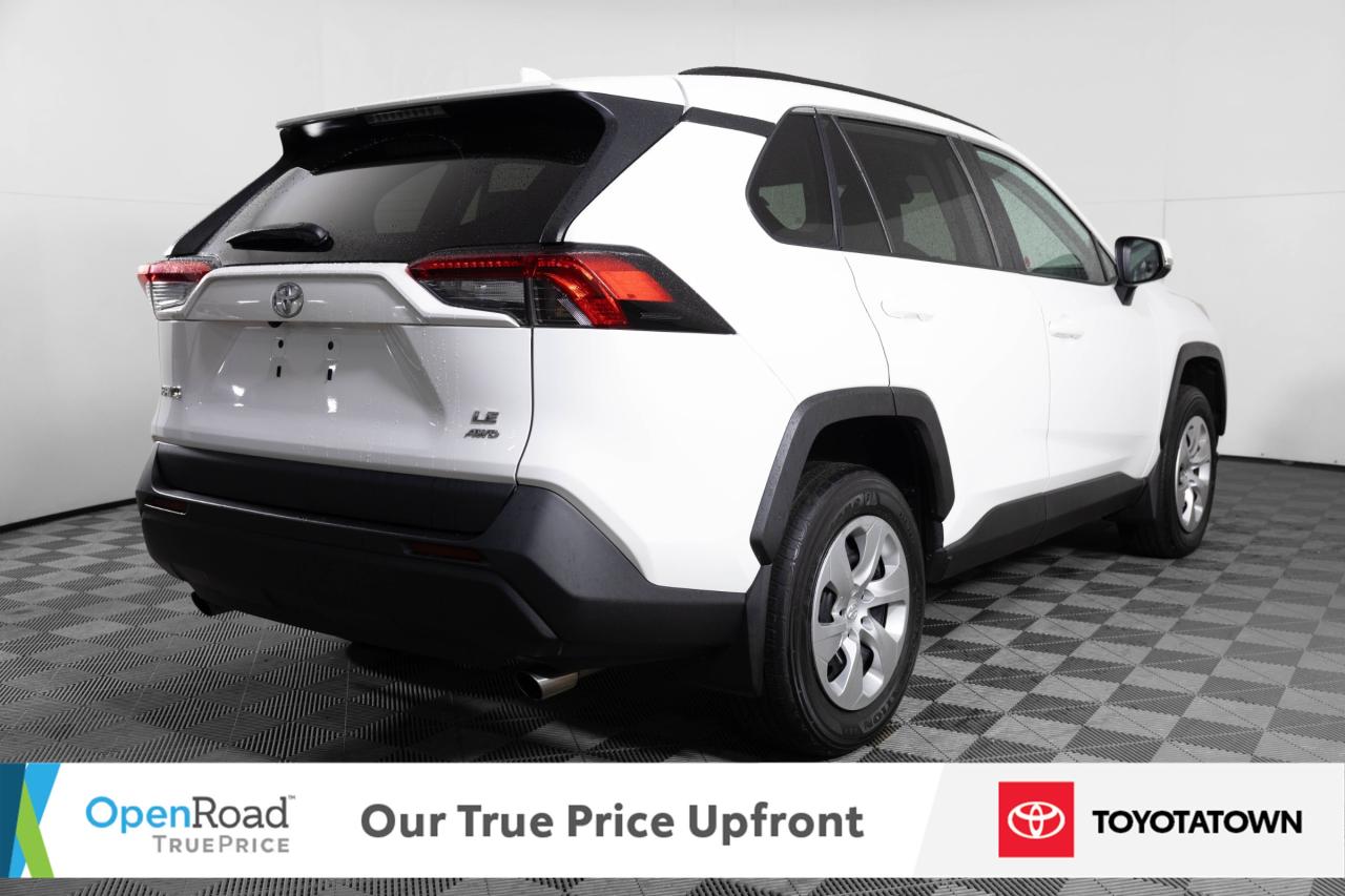 2020 Toyota RAV4 LE! ACCIDENT FREE! ELIGIBLE FOR OPEN ROAD LEASING! Photo