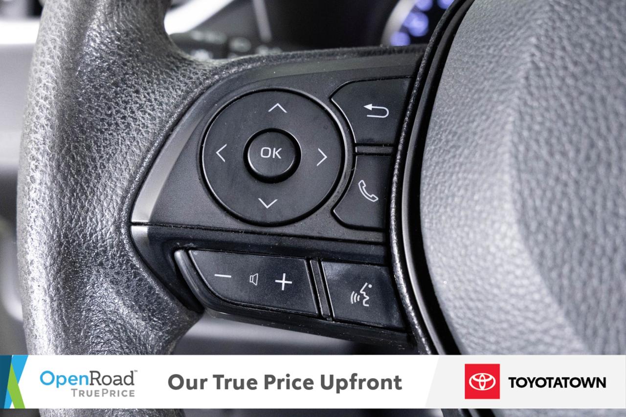 2020 Toyota RAV4 LE! ACCIDENT FREE! ELIGIBLE FOR OPEN ROAD LEASING! Photo