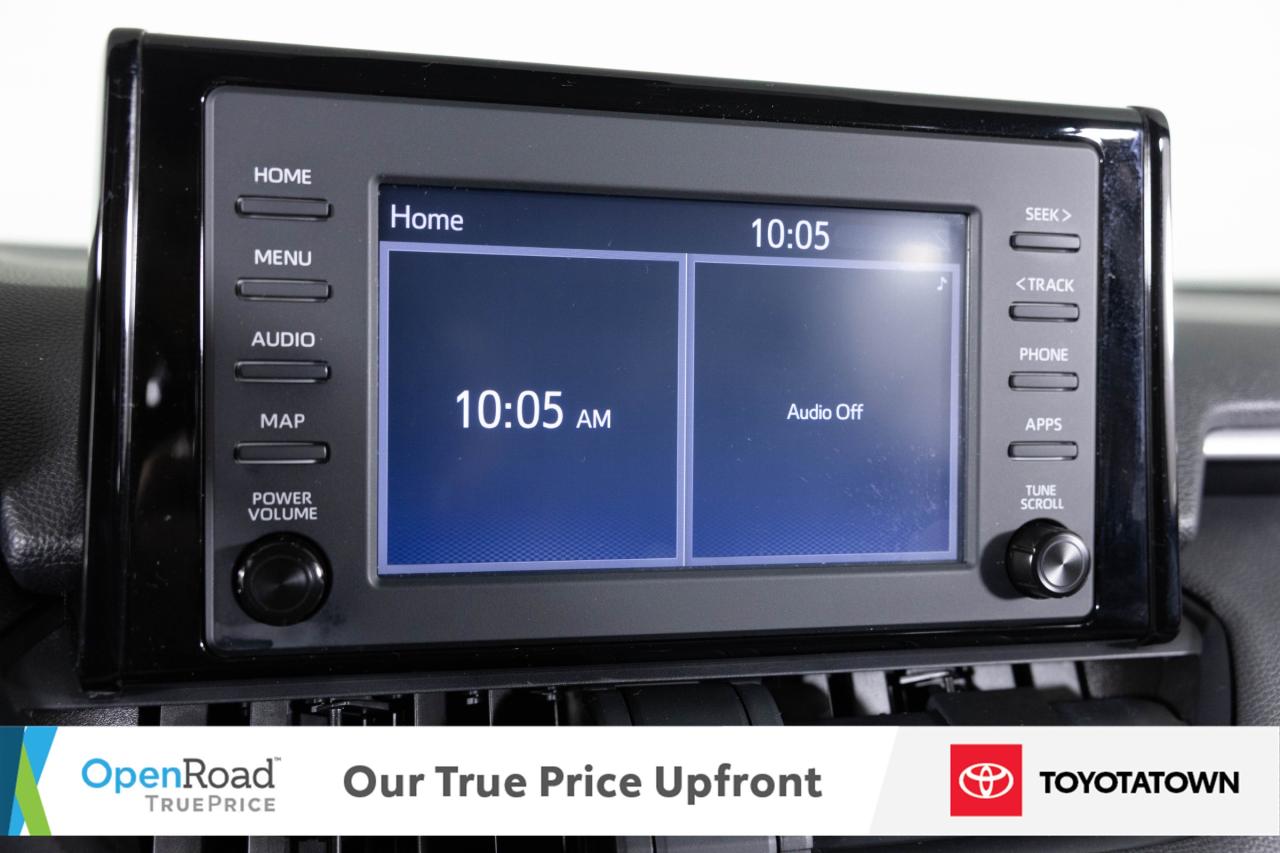 2020 Toyota RAV4 LE! ACCIDENT FREE! ELIGIBLE FOR OPEN ROAD LEASING! Photo