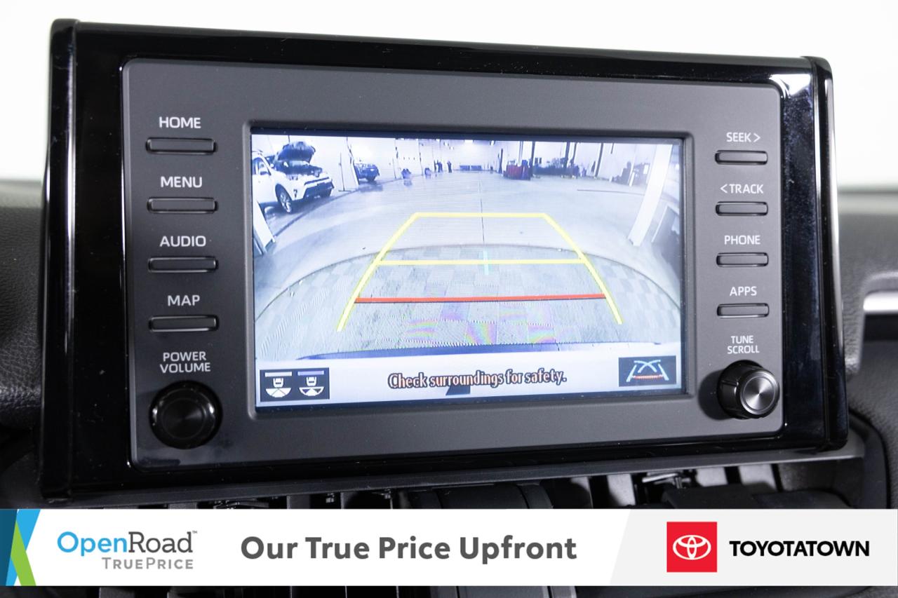 2020 Toyota RAV4 LE! ACCIDENT FREE! ELIGIBLE FOR OPEN ROAD LEASING! Photo