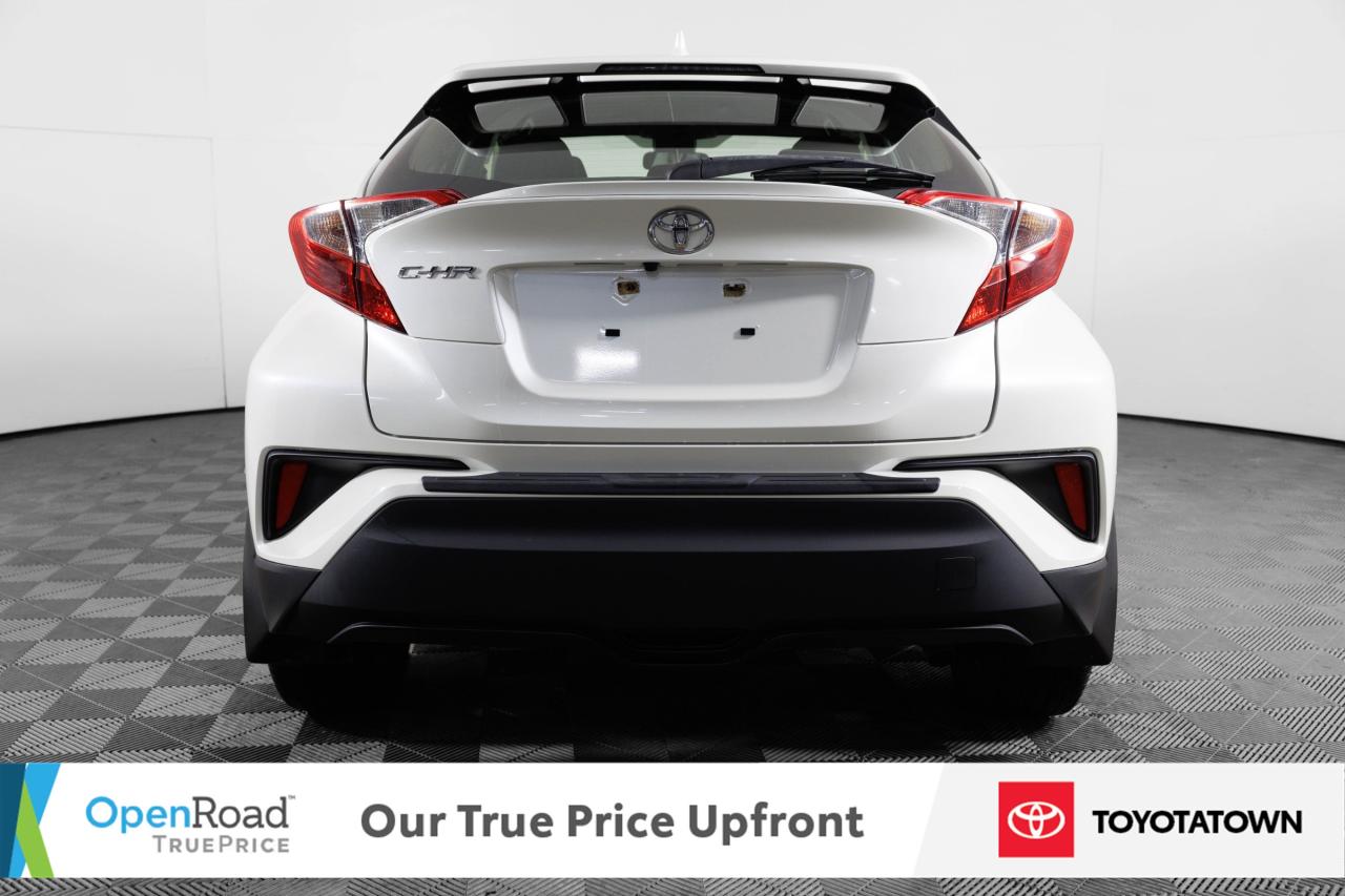 2021 Toyota C-HR LE! CERTIFIED PRE OWNED! ACCIDENT FREE! ELIGIBLE F Photo4