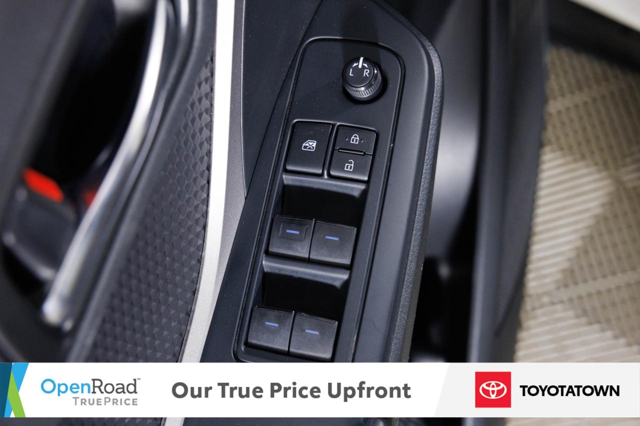 2021 Toyota C-HR LE! CERTIFIED PRE OWNED! ACCIDENT FREE! ELIGIBLE F Photo