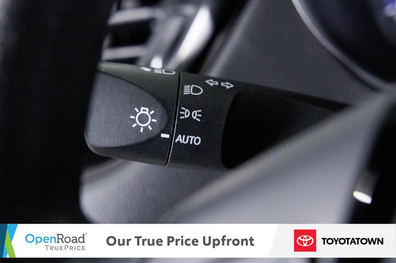 2021 Toyota C-HR LE! CERTIFIED PRE OWNED! ACCIDENT FREE! ELIGIBLE F Photo