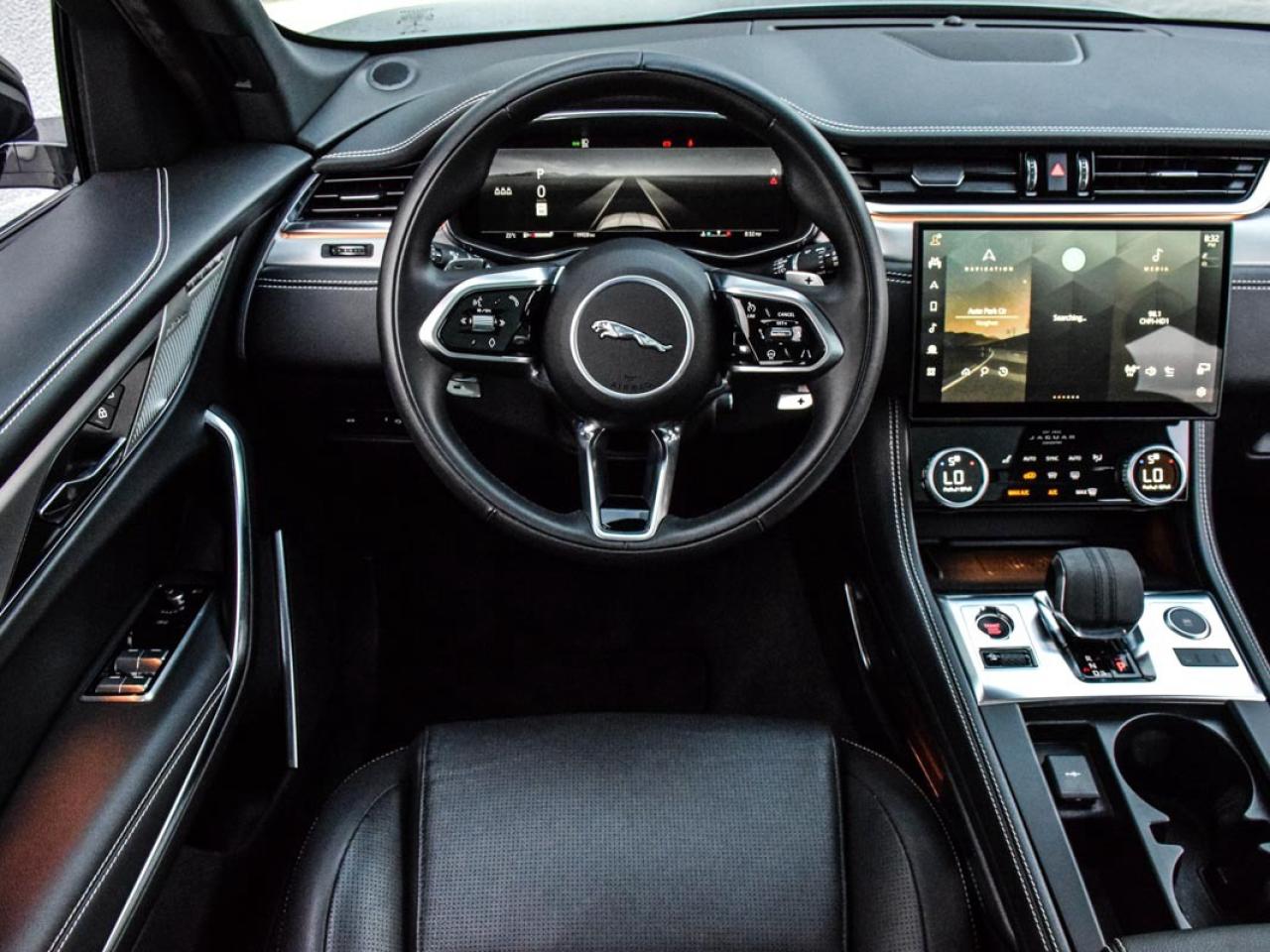 2024 Jaguar F-PACE P250 R-Dynamic S/ONE OWNER/LOW K/DLR MAINTAINED Photo