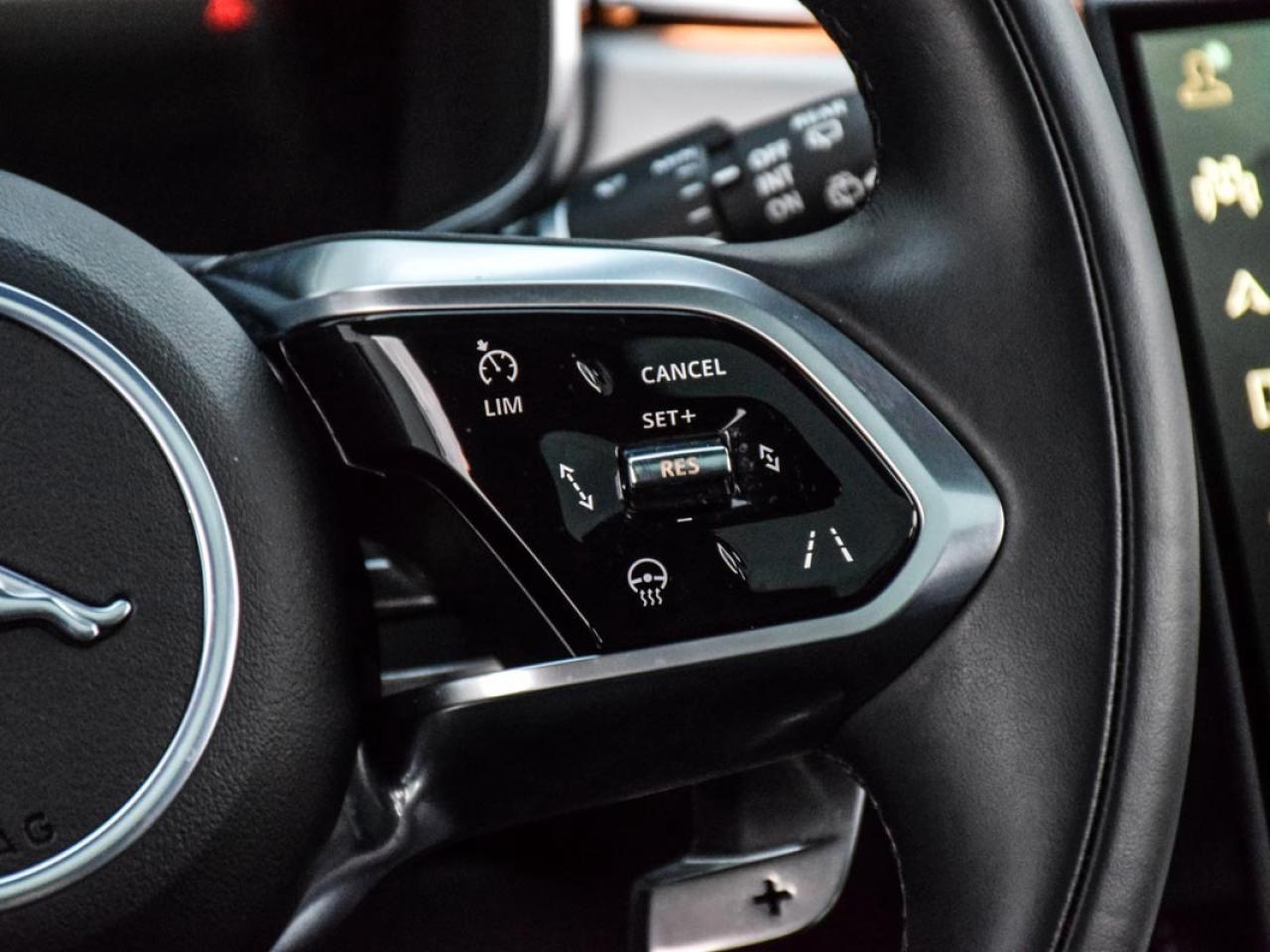 2024 Jaguar F-PACE P250 R-Dynamic S/ONE OWNER/LOW K/DLR MAINTAINED Photo