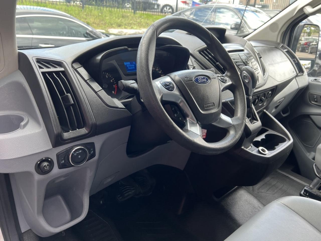 2019 Ford Transit Cargo Van T-250 130 * NO ACCIDENTS / 1 OWNER / BACKUP CAMERA Photo