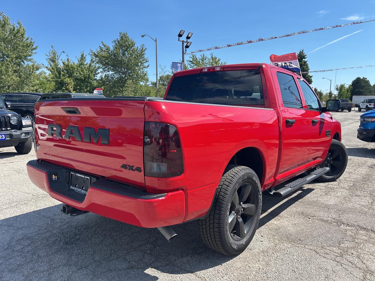 2023 RAM 1500 Classic Night Edition w/Sub Zero Package *LOW KM* Photo