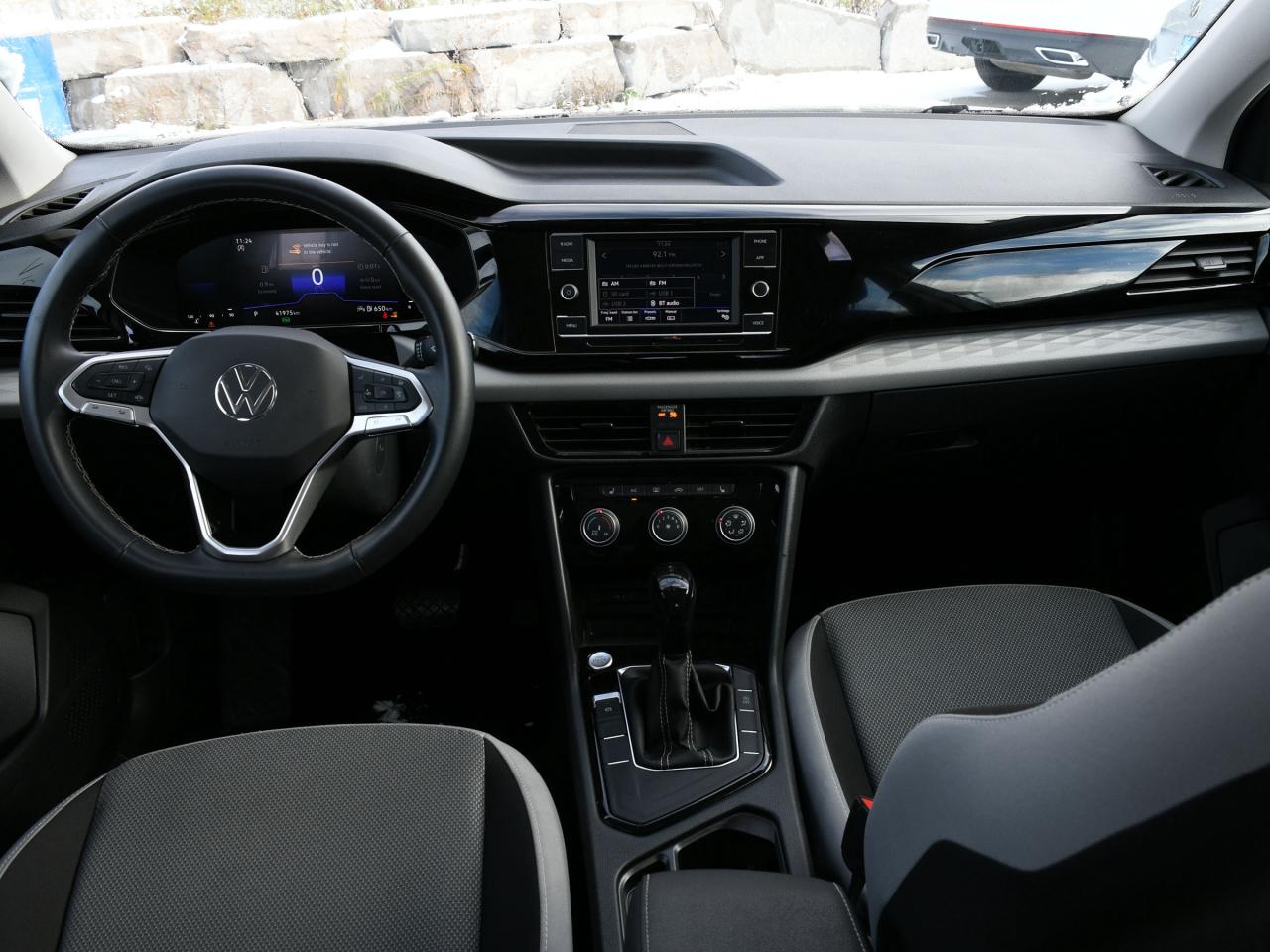 2024 Volkswagen Taos  Photo