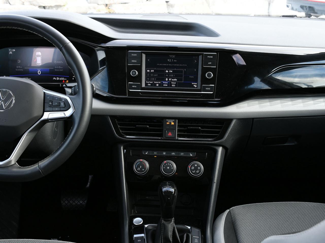 2024 Volkswagen Taos  Photo