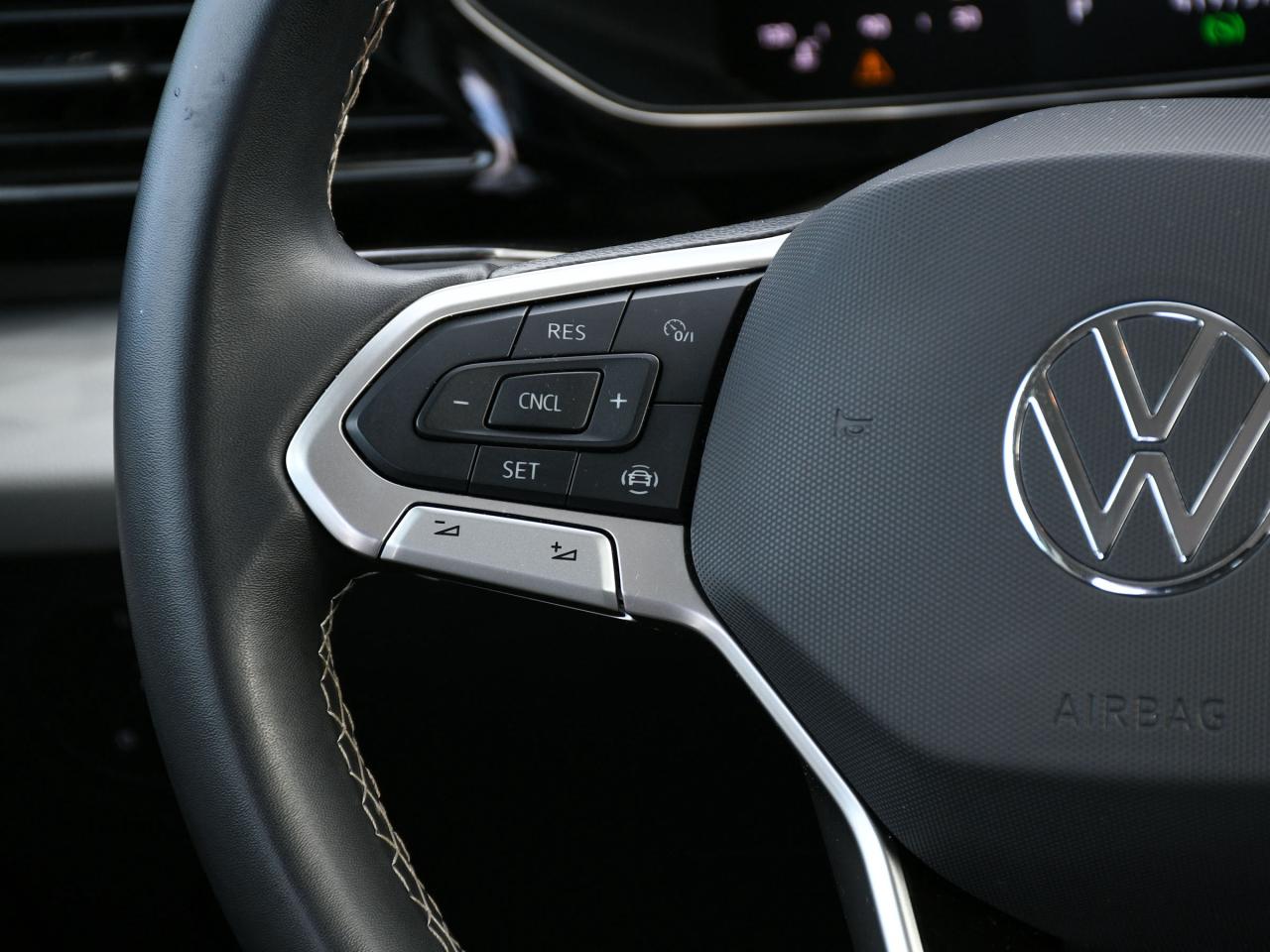 2024 Volkswagen Taos  Photo