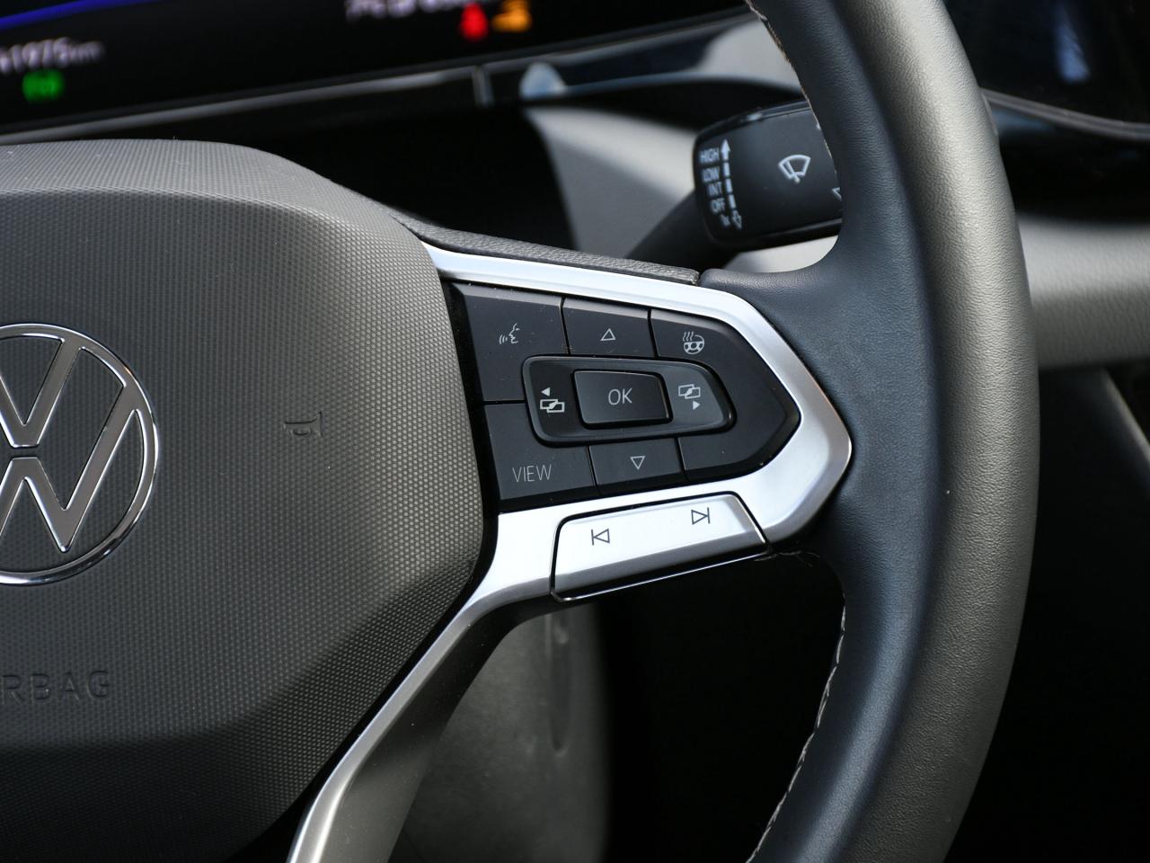 2024 Volkswagen Taos  Photo