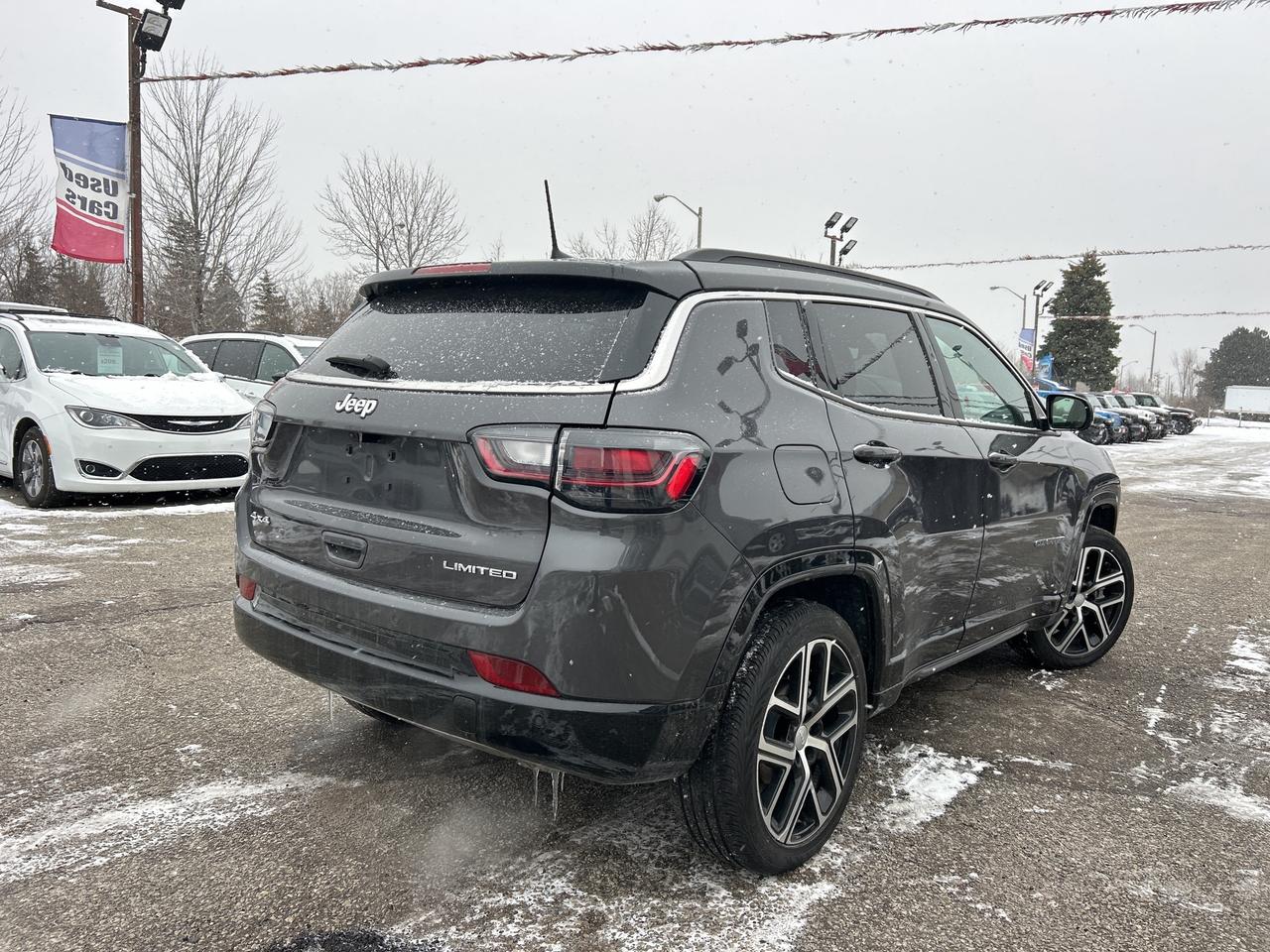 2024 Jeep Compass Limited 4x4 w/Leather, NAV, Power Liftgate Photo4