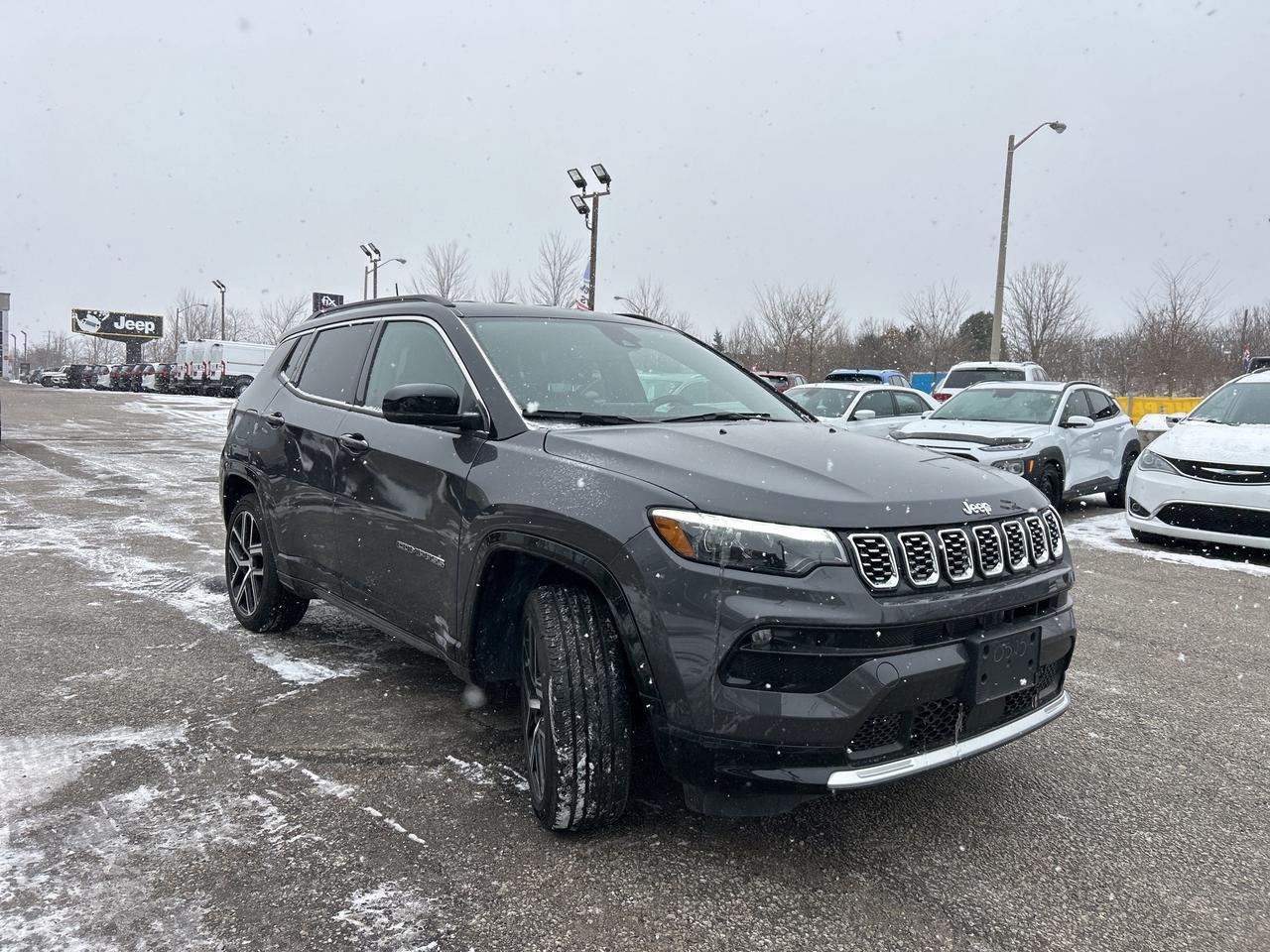 2024 Jeep Compass Limited 4x4 w/Leather, NAV, Power Liftgate Photo