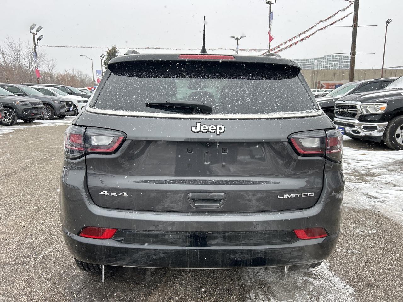 2024 Jeep Compass Limited 4x4 w/Leather, NAV, Power Liftgate Photo