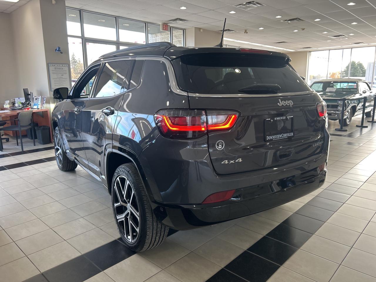 2024 Jeep Compass Limited, Park Assist, Pano-Roof, Elite Group Photo