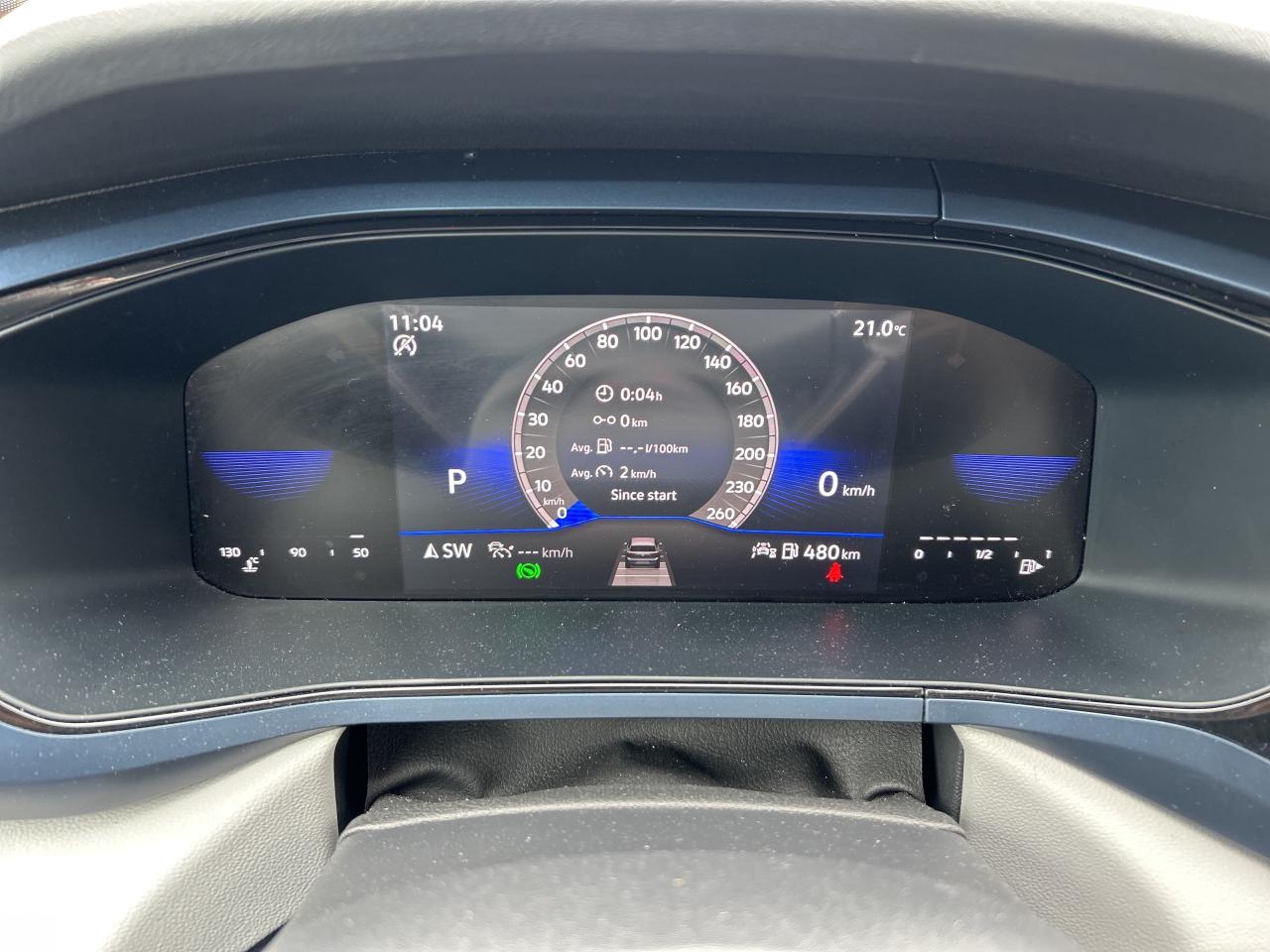 2024 Volkswagen Taos Comfortline w/Sunroof, Leather, Adaptive Cruise Photo