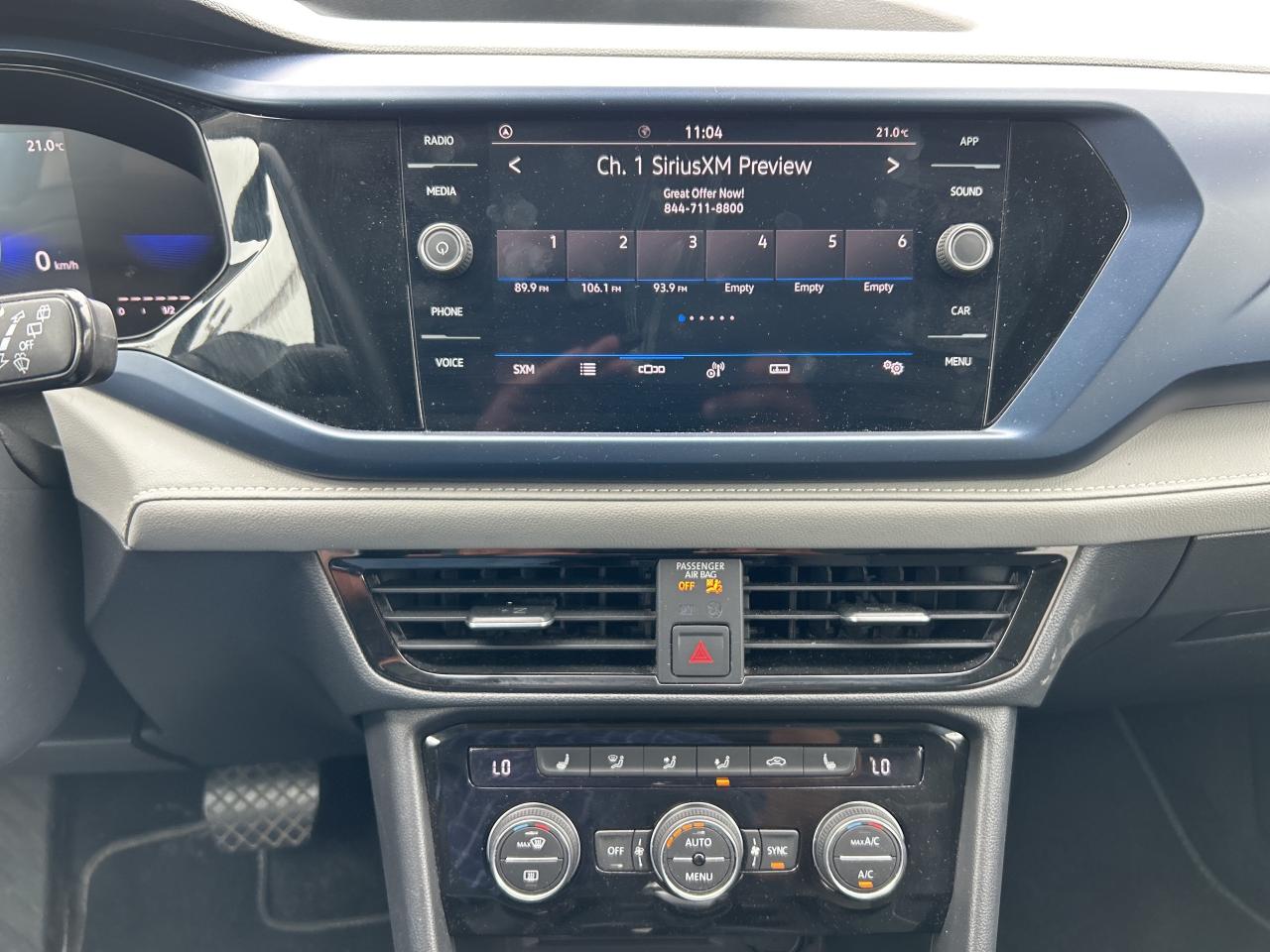 2024 Volkswagen Taos Comfortline w/Sunroof, Leather, Adaptive Cruise Photo