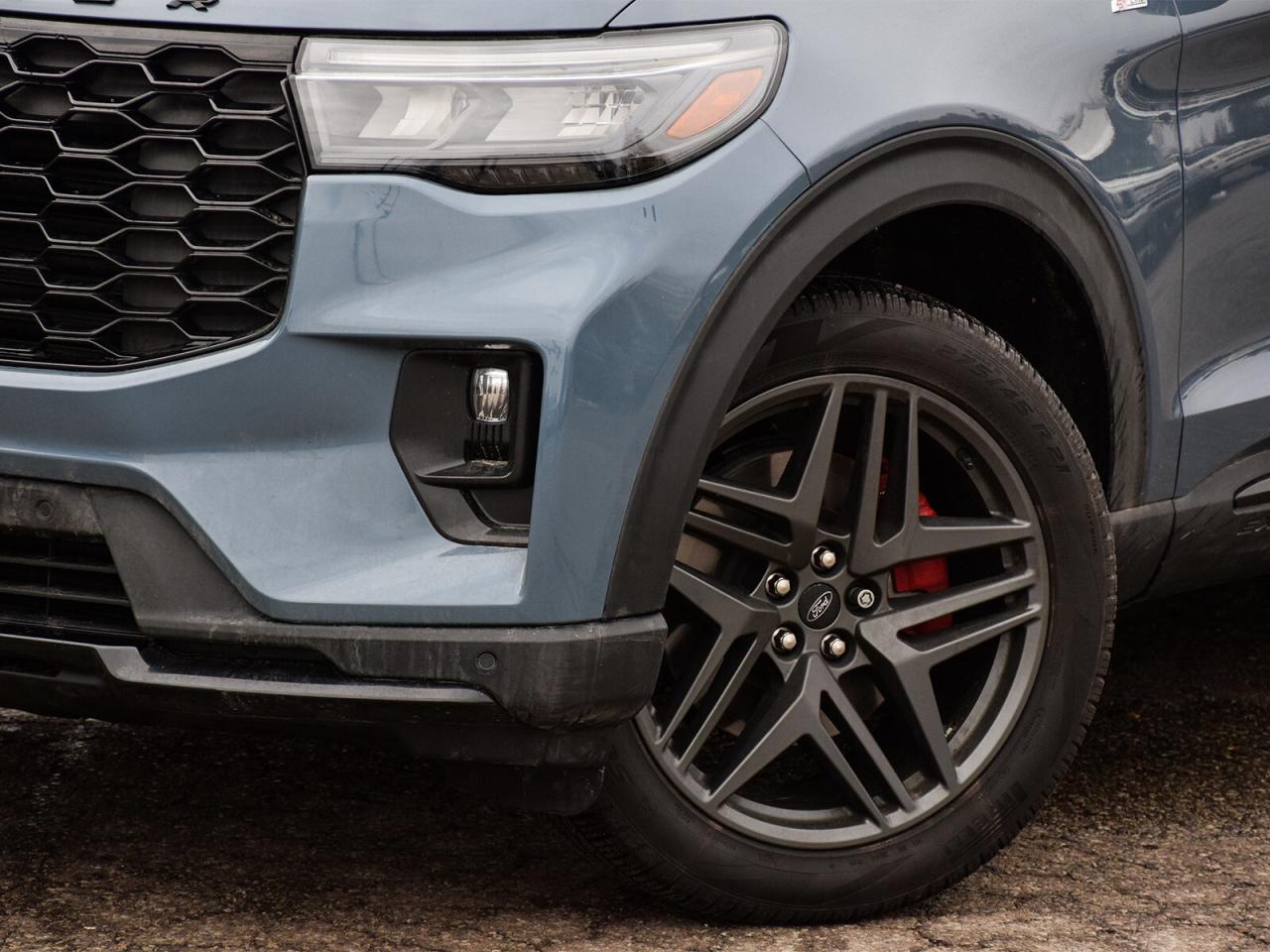 2025 Ford Explorer ST-Line 4WD Photo