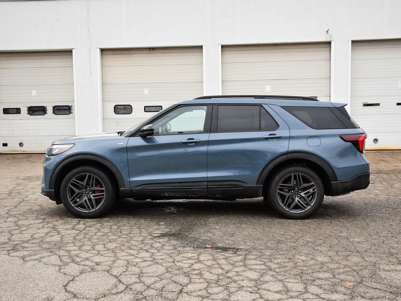 2025 Ford Explorer ST-Line 4WD Photo