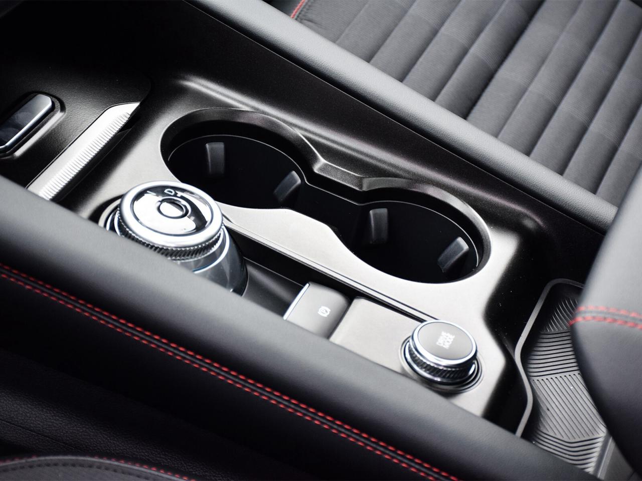 2025 Ford Explorer ST-Line 4WD Photo