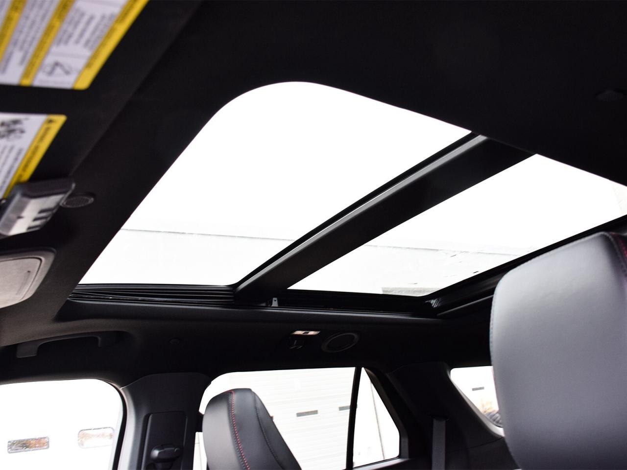 2025 Ford Explorer ST-Line 4WD Photo