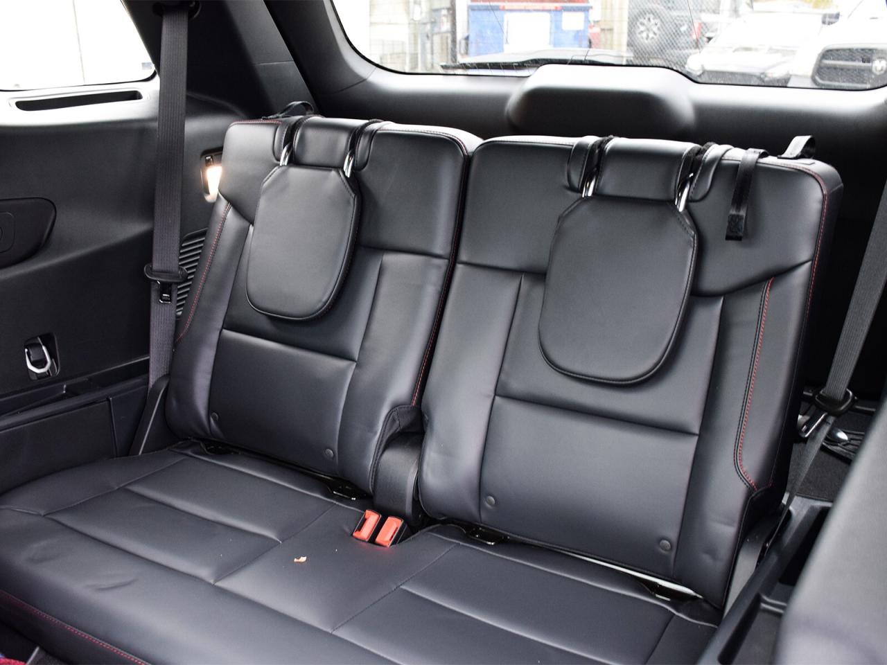 2025 Ford Explorer ST-Line 4WD Photo