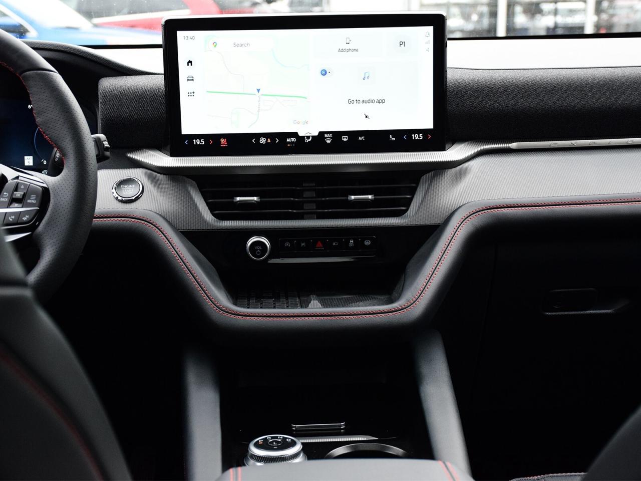 2025 Ford Explorer ST-Line 4WD Photo