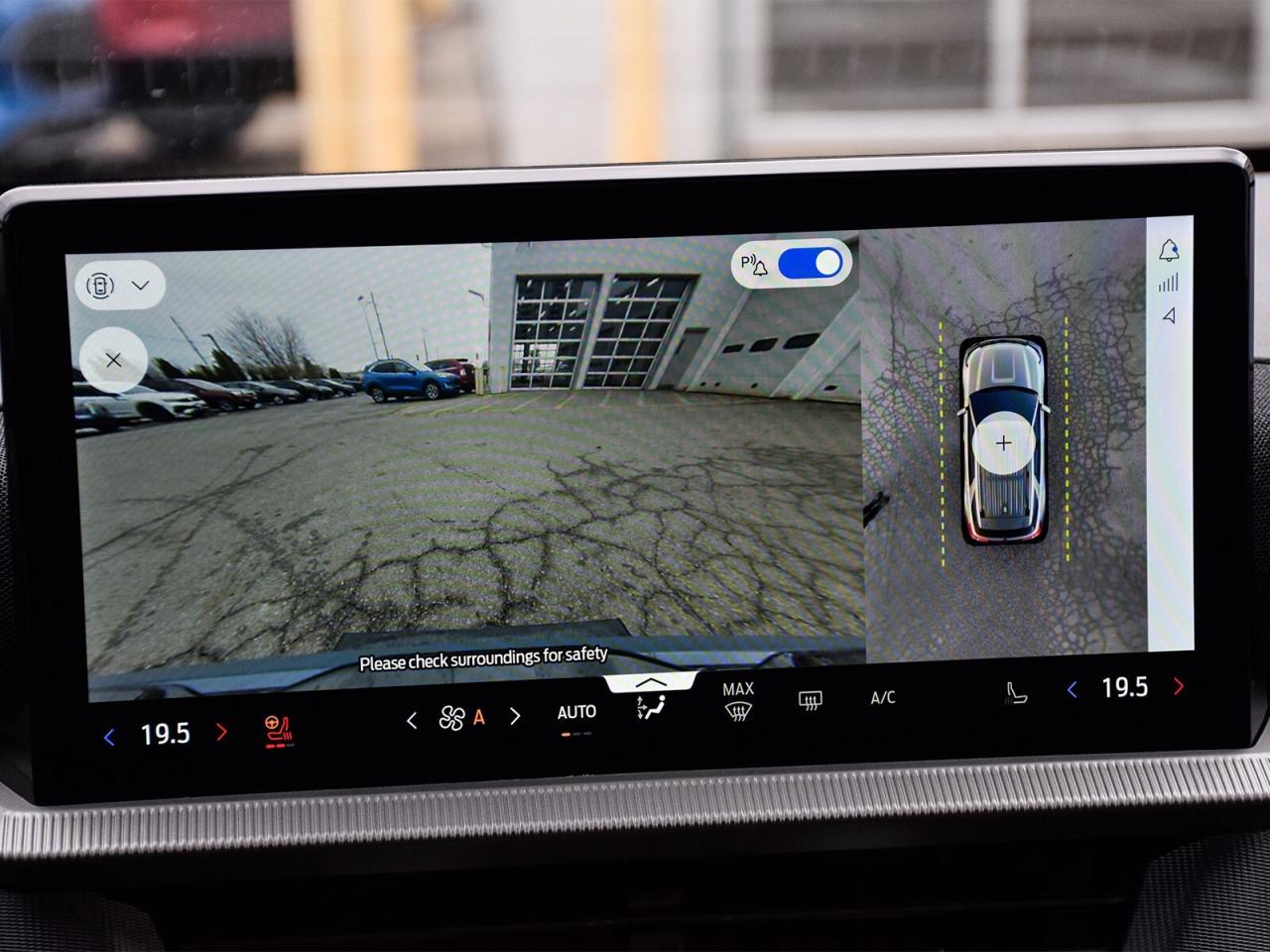 2025 Ford Explorer ST-Line 4WD Photo