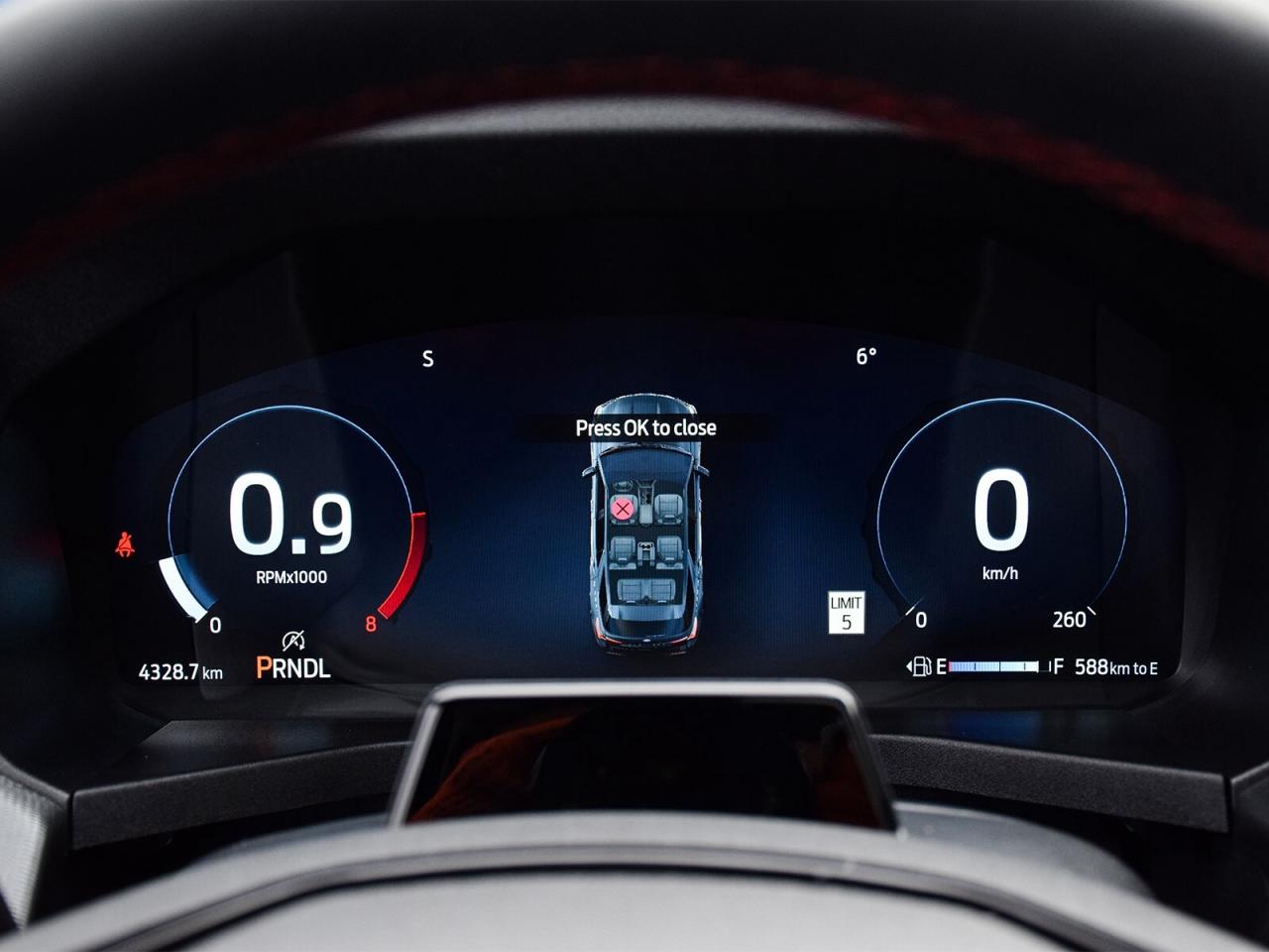 2025 Ford Explorer ST-Line 4WD Photo