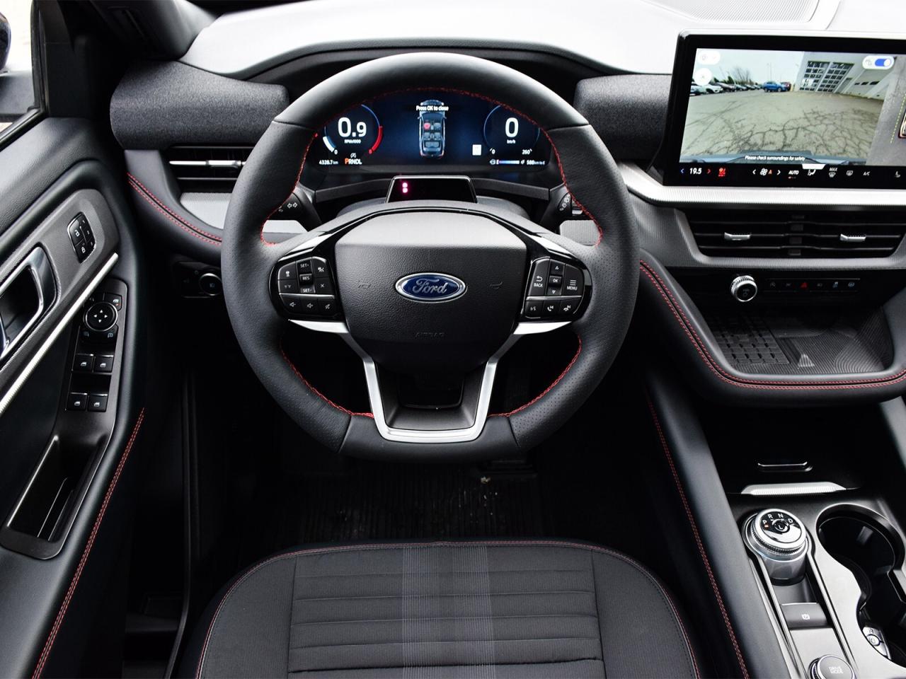 2025 Ford Explorer ST-Line 4WD Photo