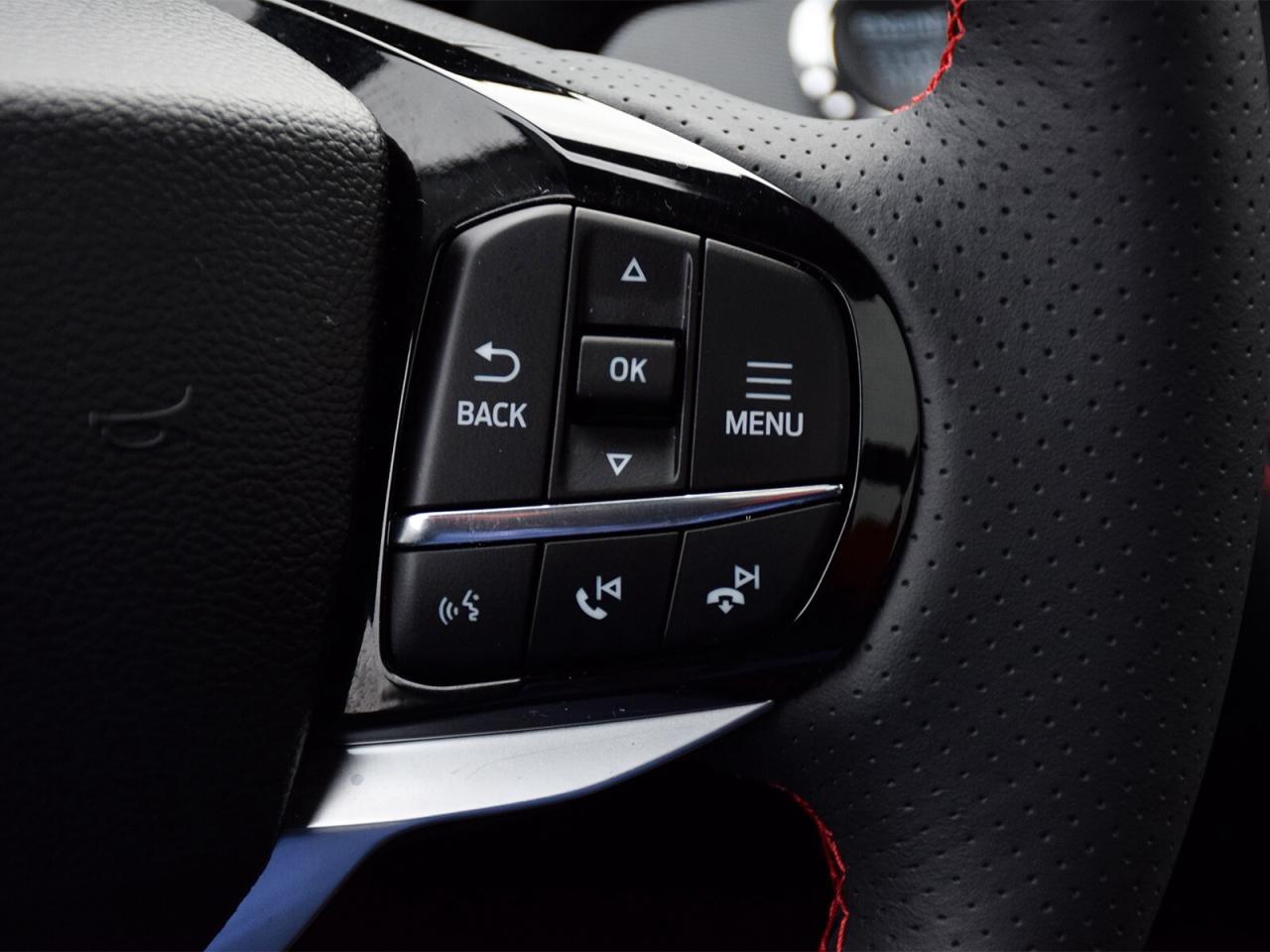 2025 Ford Explorer ST-Line 4WD Photo