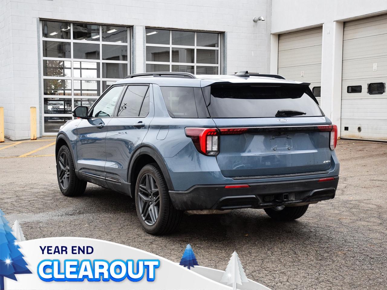 2025 Ford Explorer ST-Line 4WD Photo