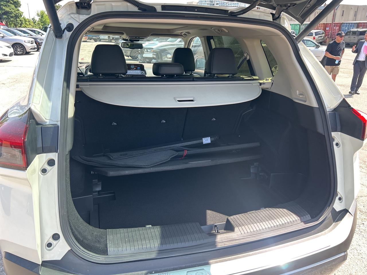 2023 Nissan Rogue AWD SL w/Leather Seats, Pano-Moonroof, NAV Photo