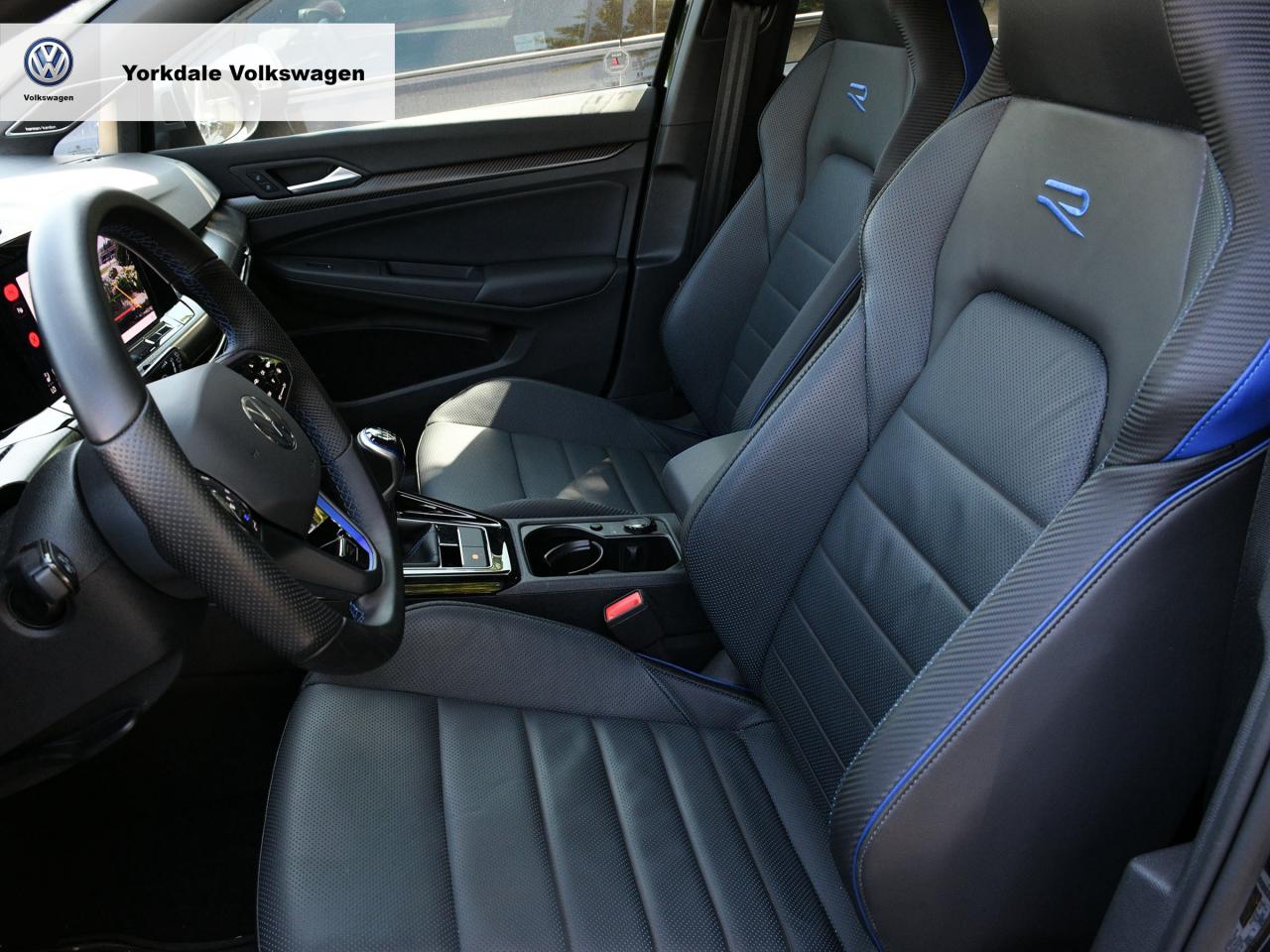 2024 Volkswagen Golf R  Photo