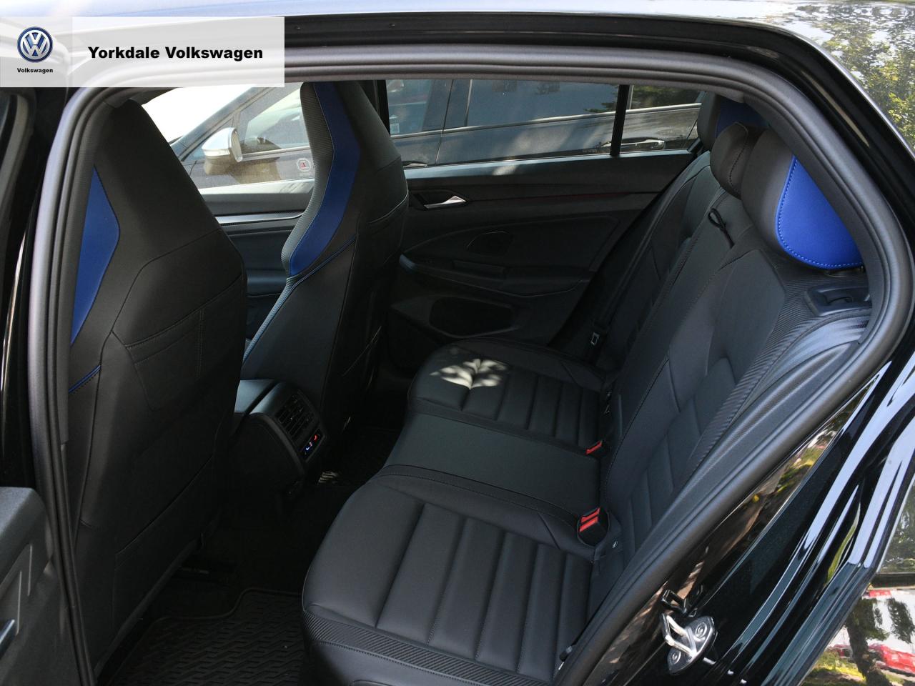 2024 Volkswagen Golf R  Photo