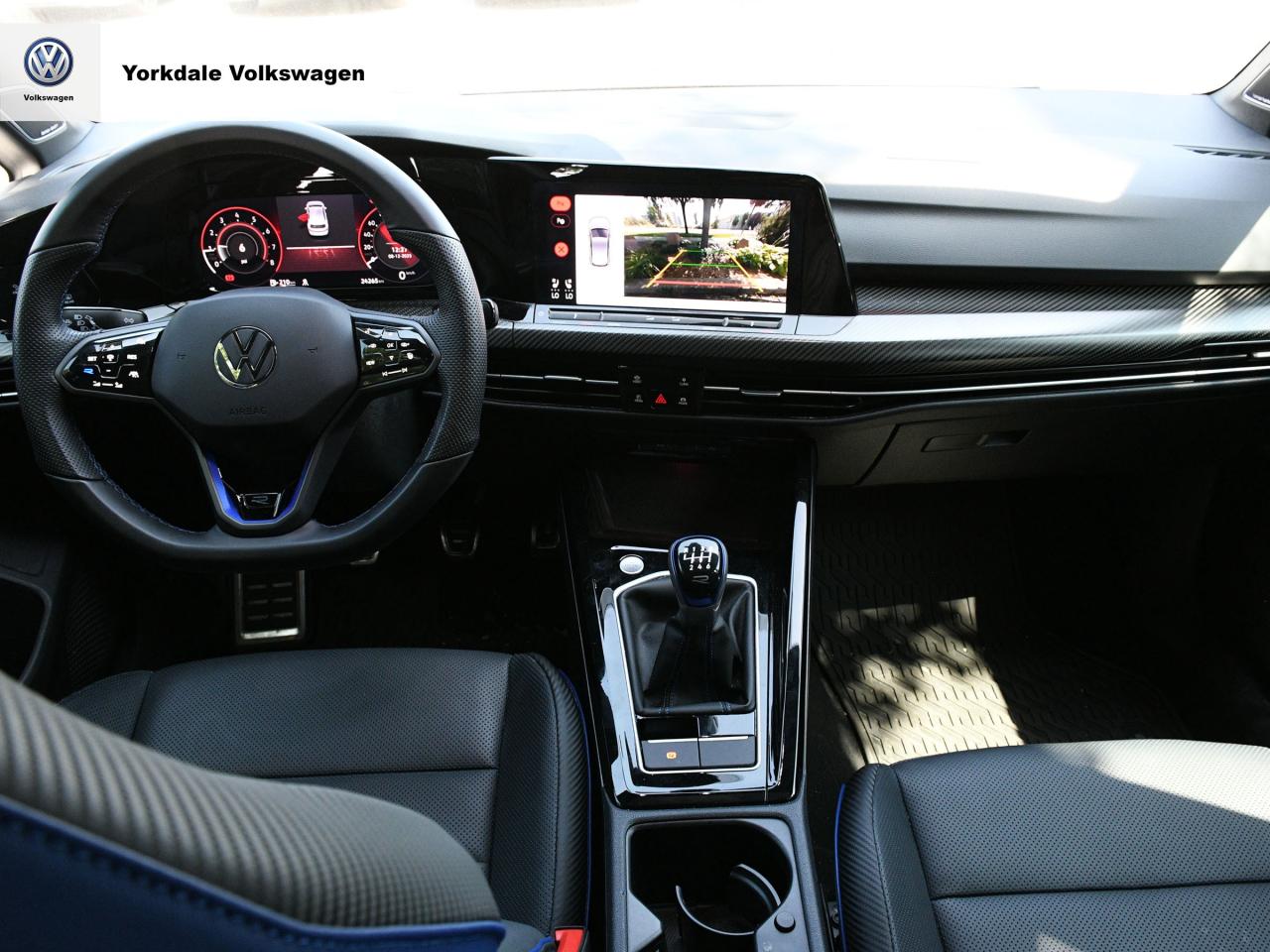 2024 Volkswagen Golf R  Photo