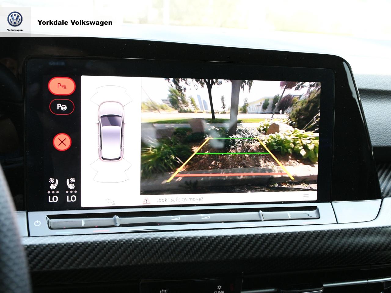 2024 Volkswagen Golf R  Photo