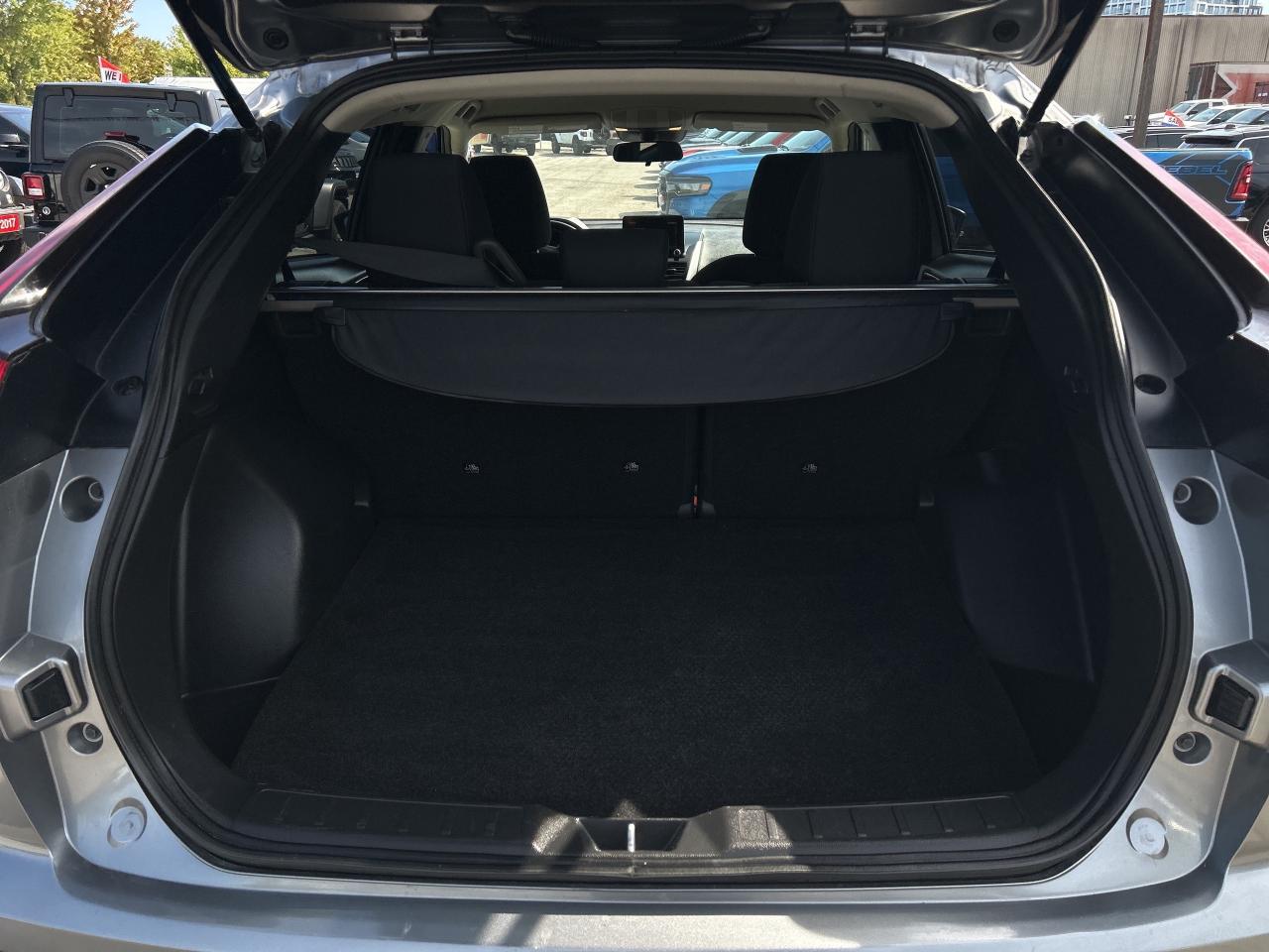 2022 Mitsubishi Eclipse Cross SE S-AWC, Heated Seats, Apple & Android Auto Photo