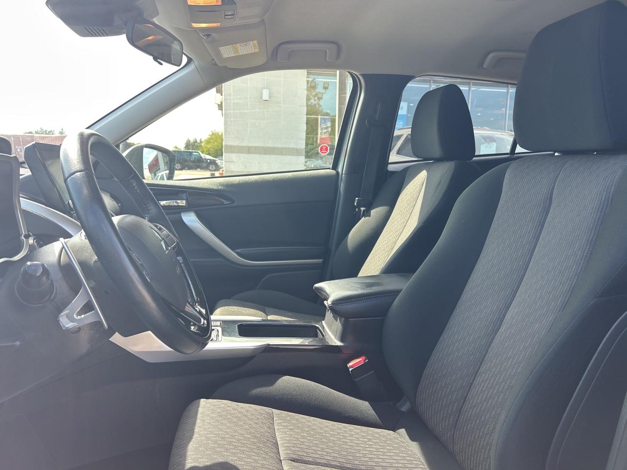 2022 Mitsubishi Eclipse Cross SE S-AWC, Heated Seats, Apple & Android Auto Photo