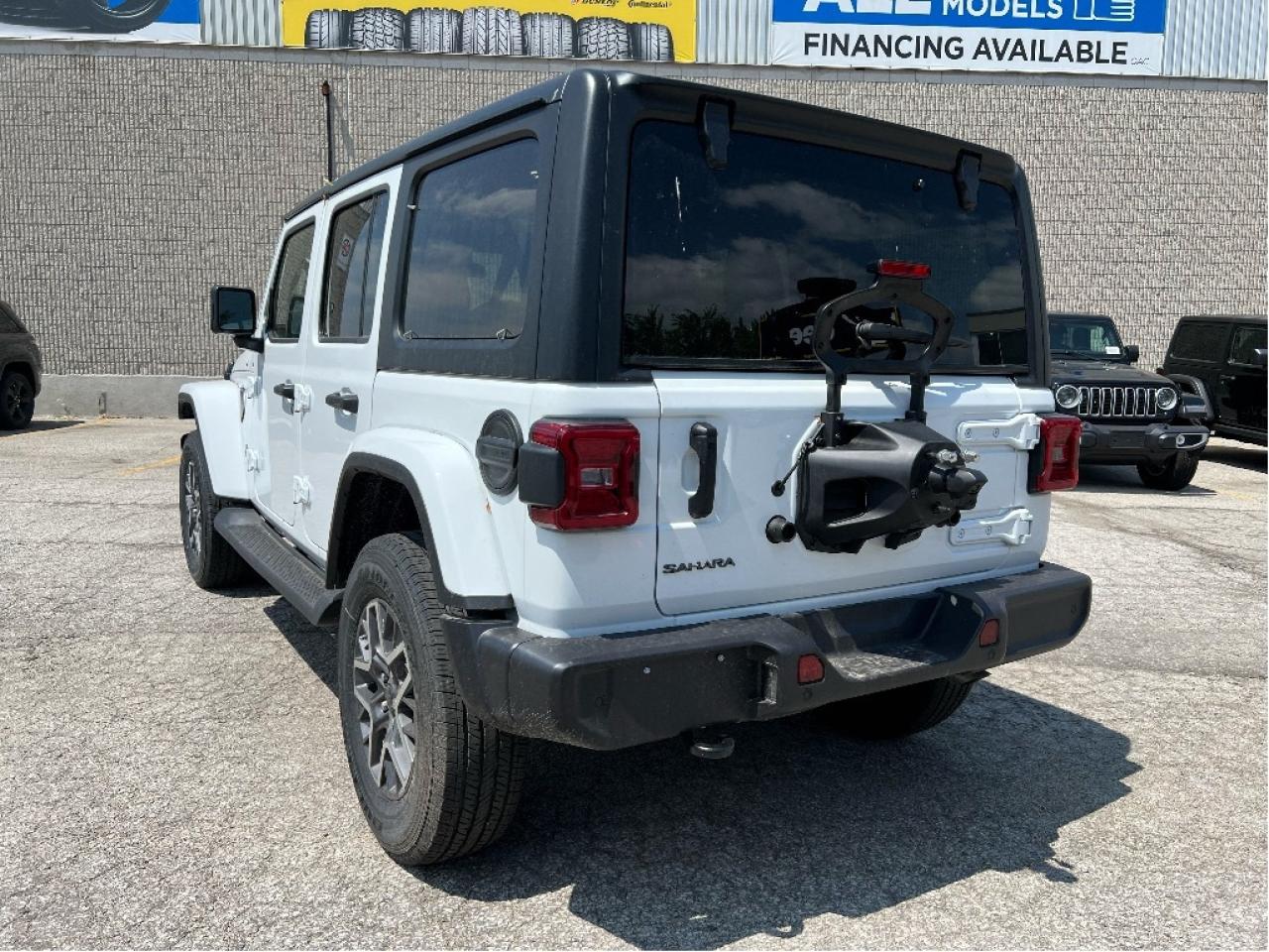 2025 Jeep Wrangler Sahara w/Safety Group, Side Steps Photo