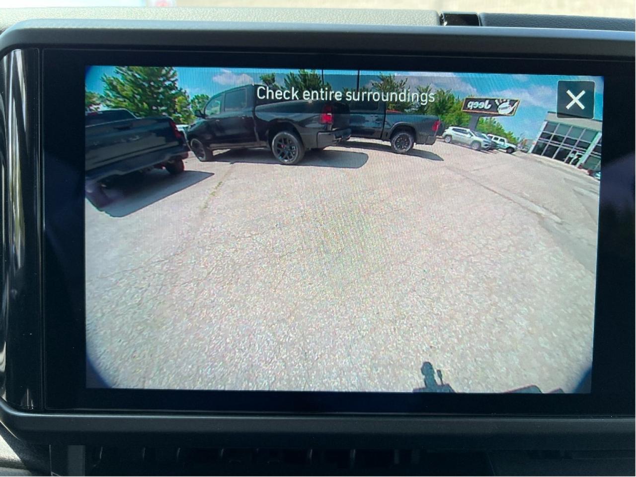 2025 Jeep Wrangler Sahara w/Safety Group, Side Steps Photo