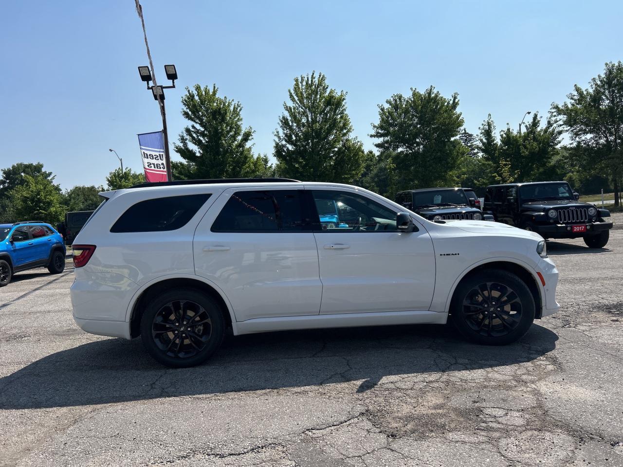 2023 Dodge Durango R/T w/Blacktop Package, Red Leather, Sunroof Photo