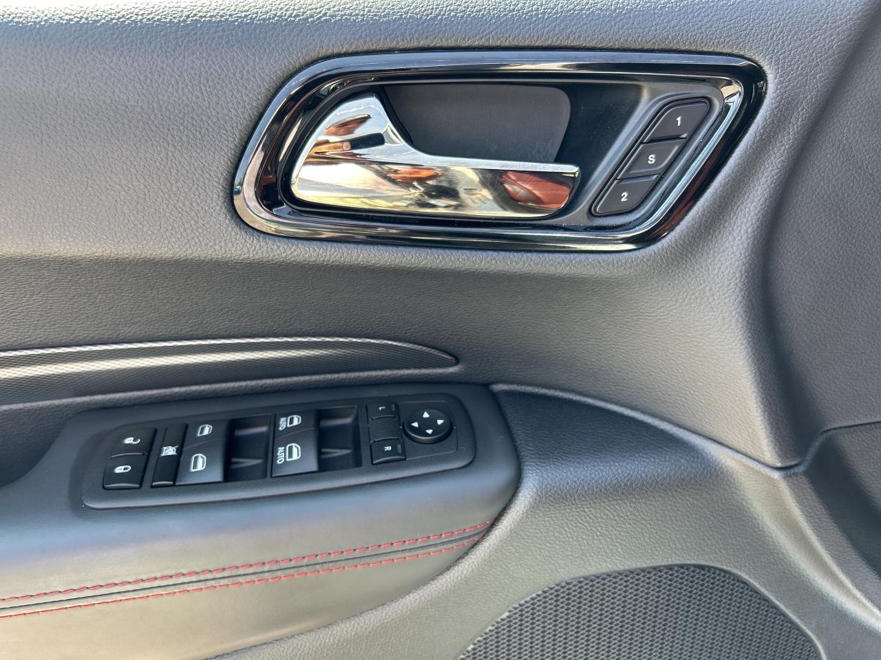 2023 Dodge Durango R/T w/Blacktop Package, Red Leather, Sunroof Photo