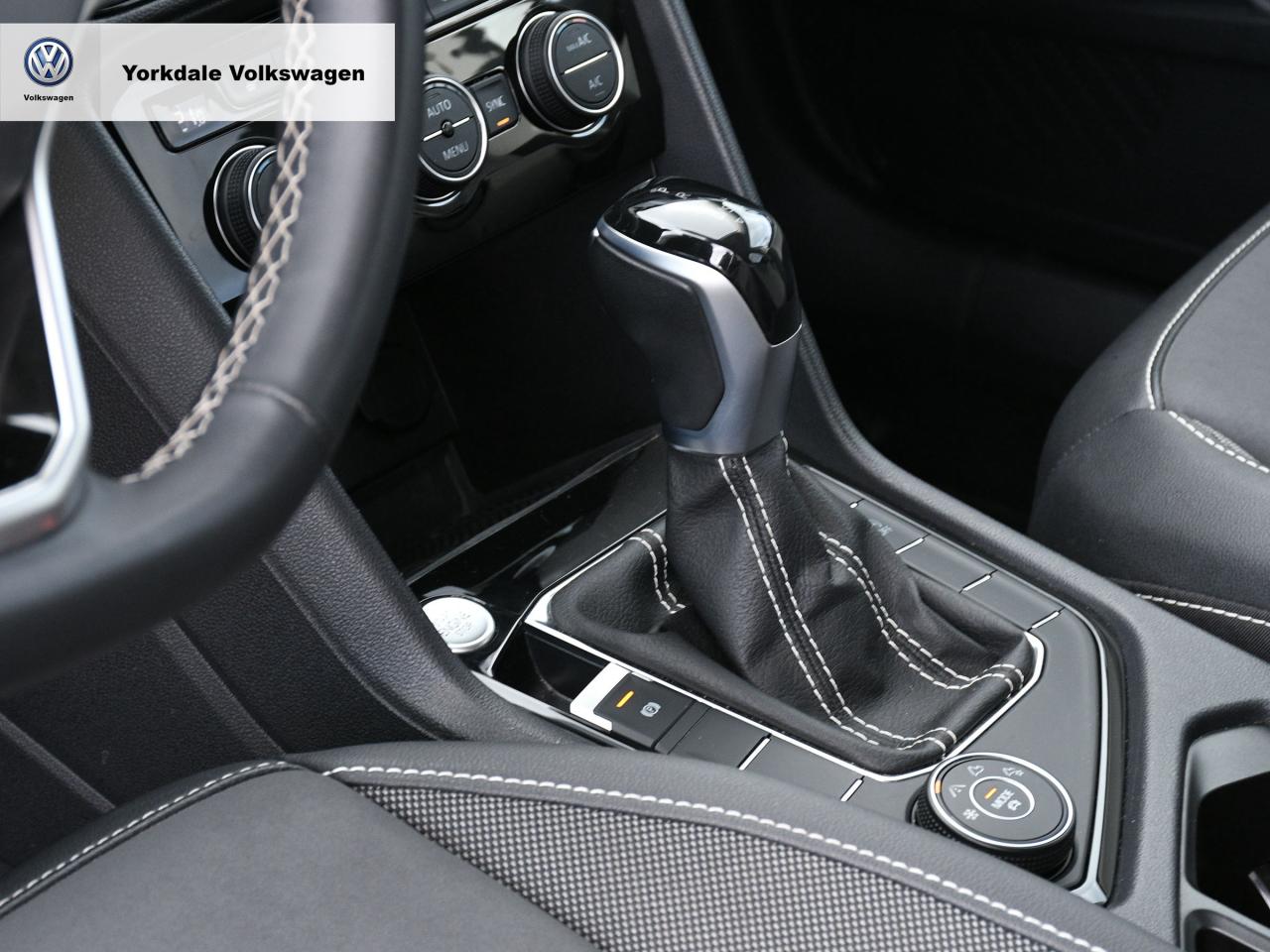 2023 Volkswagen Taos  Photo