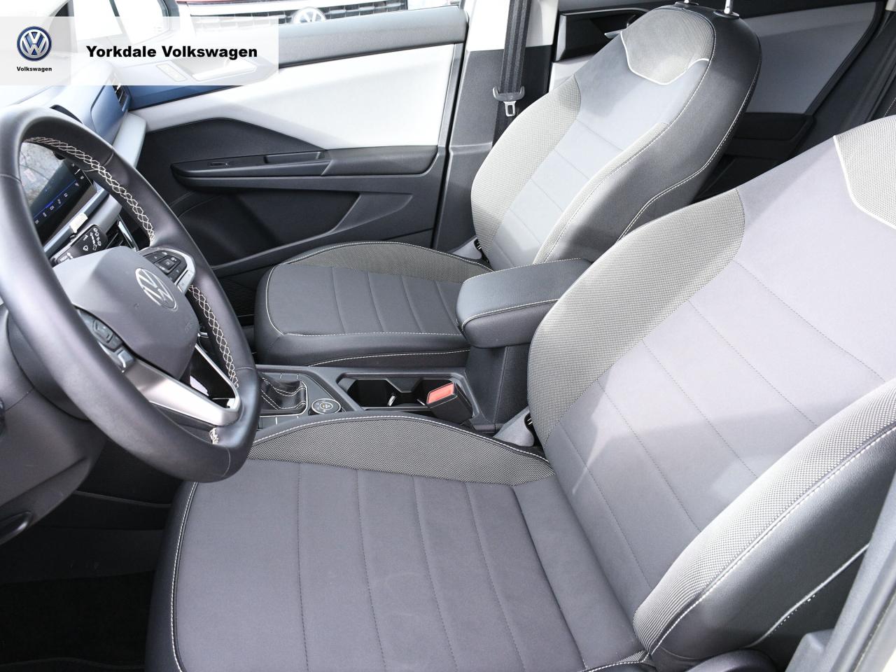 2023 Volkswagen Taos  Photo