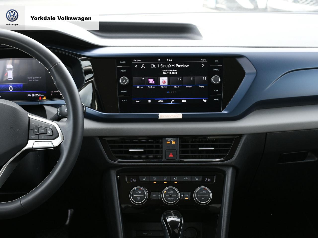 2023 Volkswagen Taos  Photo