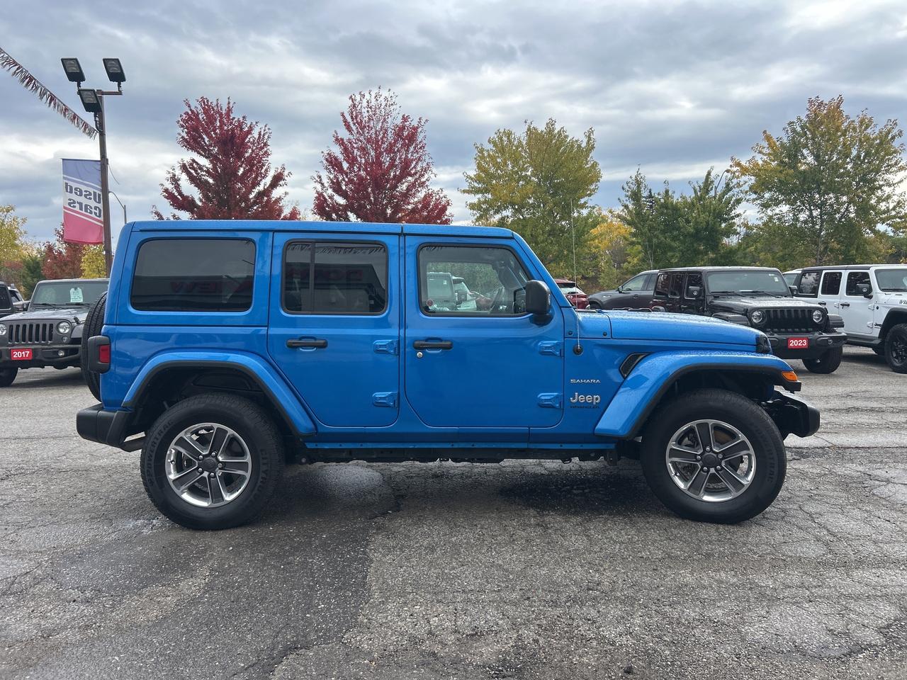 2023 Jeep Wrangler Sahara 4 Door 4x4 w/Body Colour Hard Top Photo3