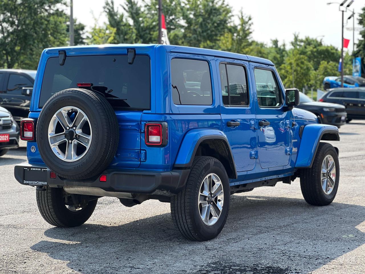 2023 Jeep Wrangler Sahara 4 Door 4x4 w/Body Colour Hard Top Photo3